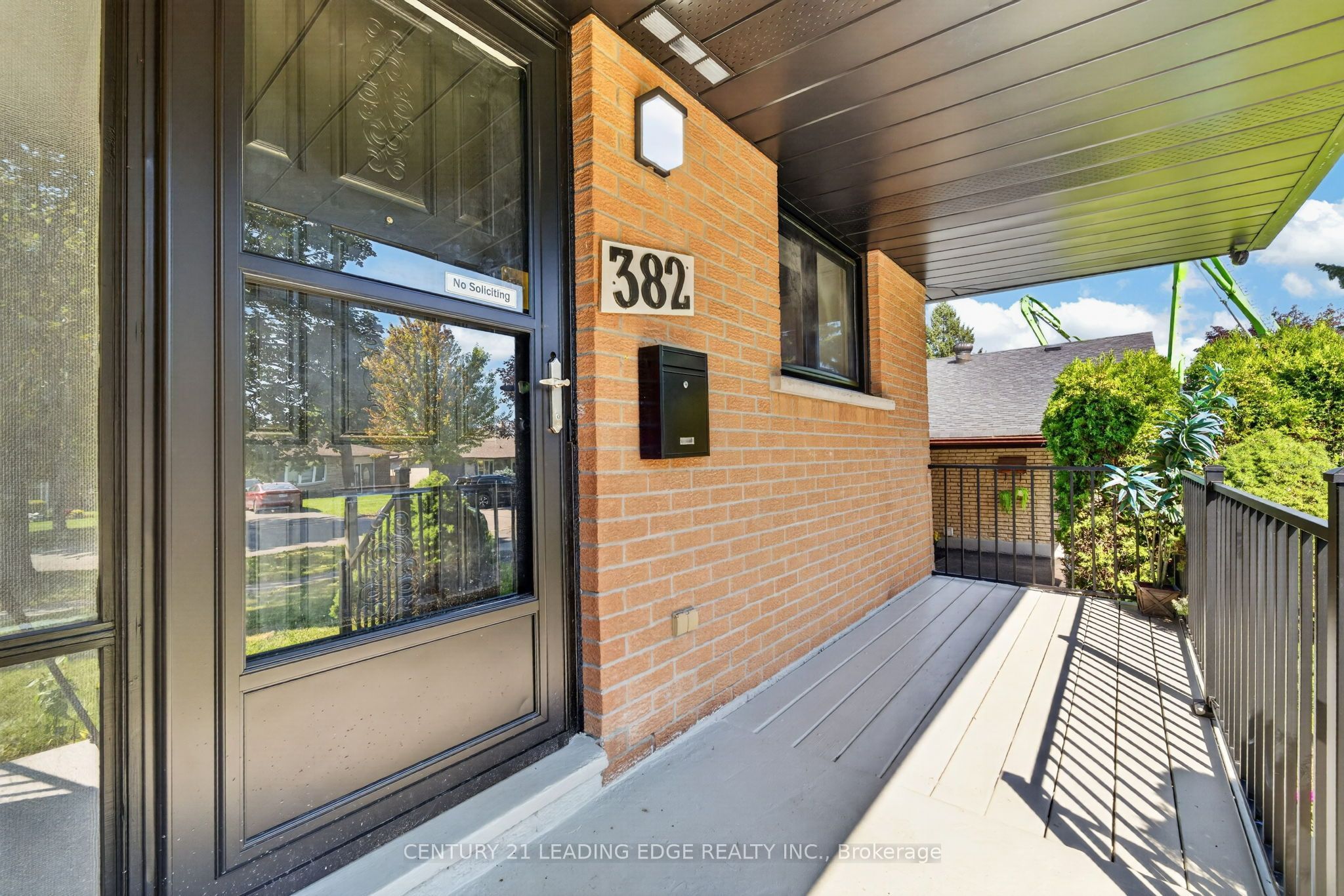 382 Fairlawn Street, Oshawa, ON L1J 4R3 photo 5