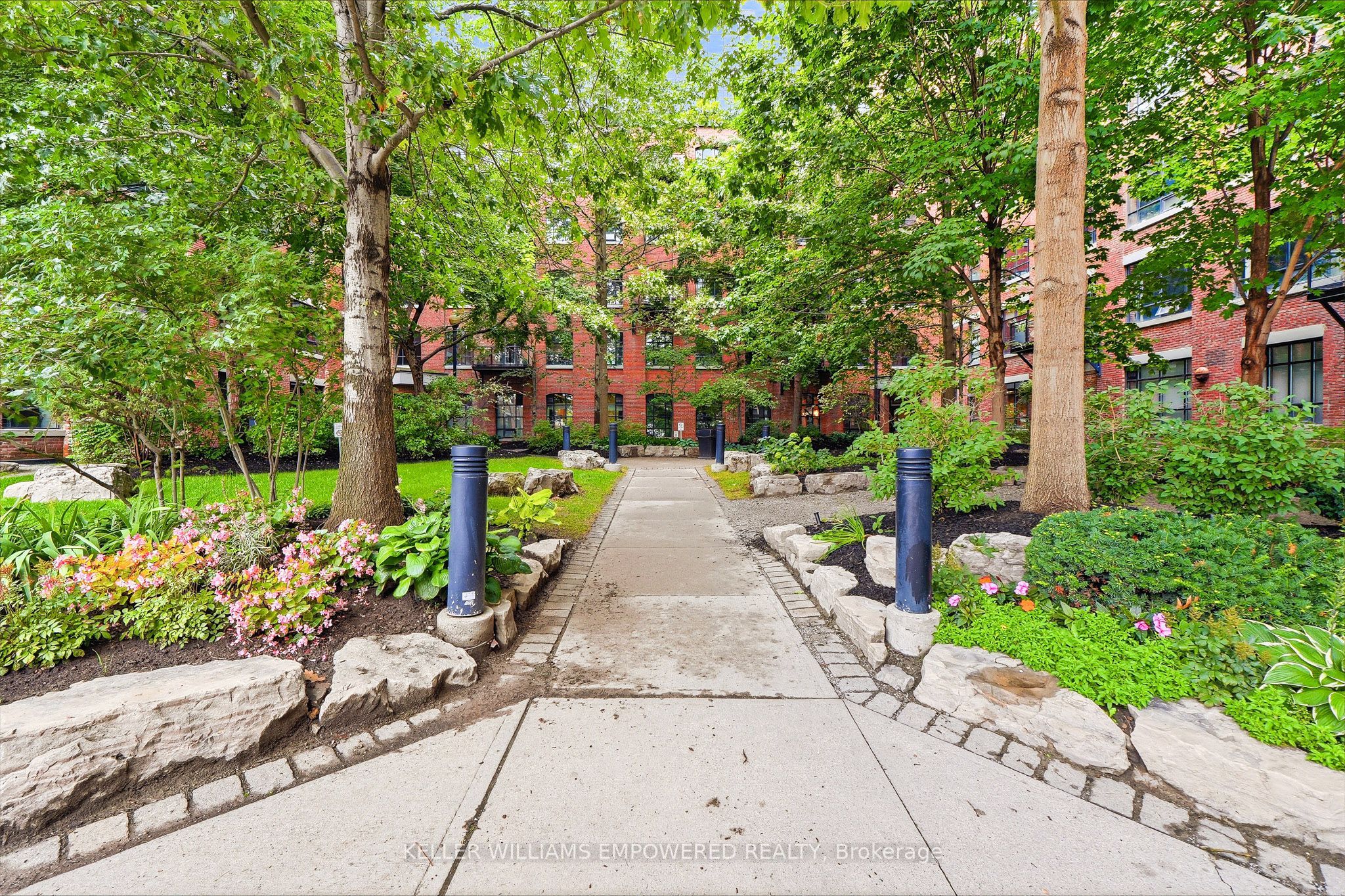 68 Broadview Avenue 205, Toronto, ON M4M 2E6
