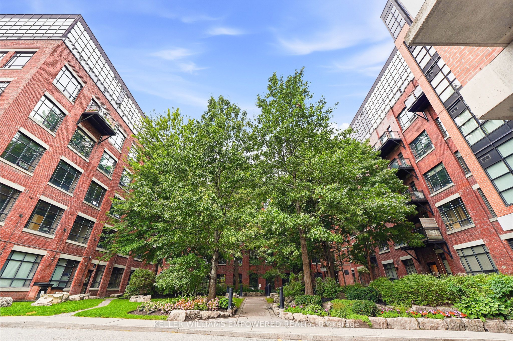68 Broadview Avenue 205, Toronto, ON M4M 2E6 photo 4