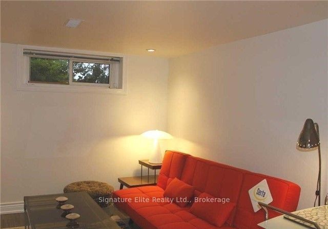 230 Clonmore Drive Lower, Toronto, ON M1N 1Y1 photo 5