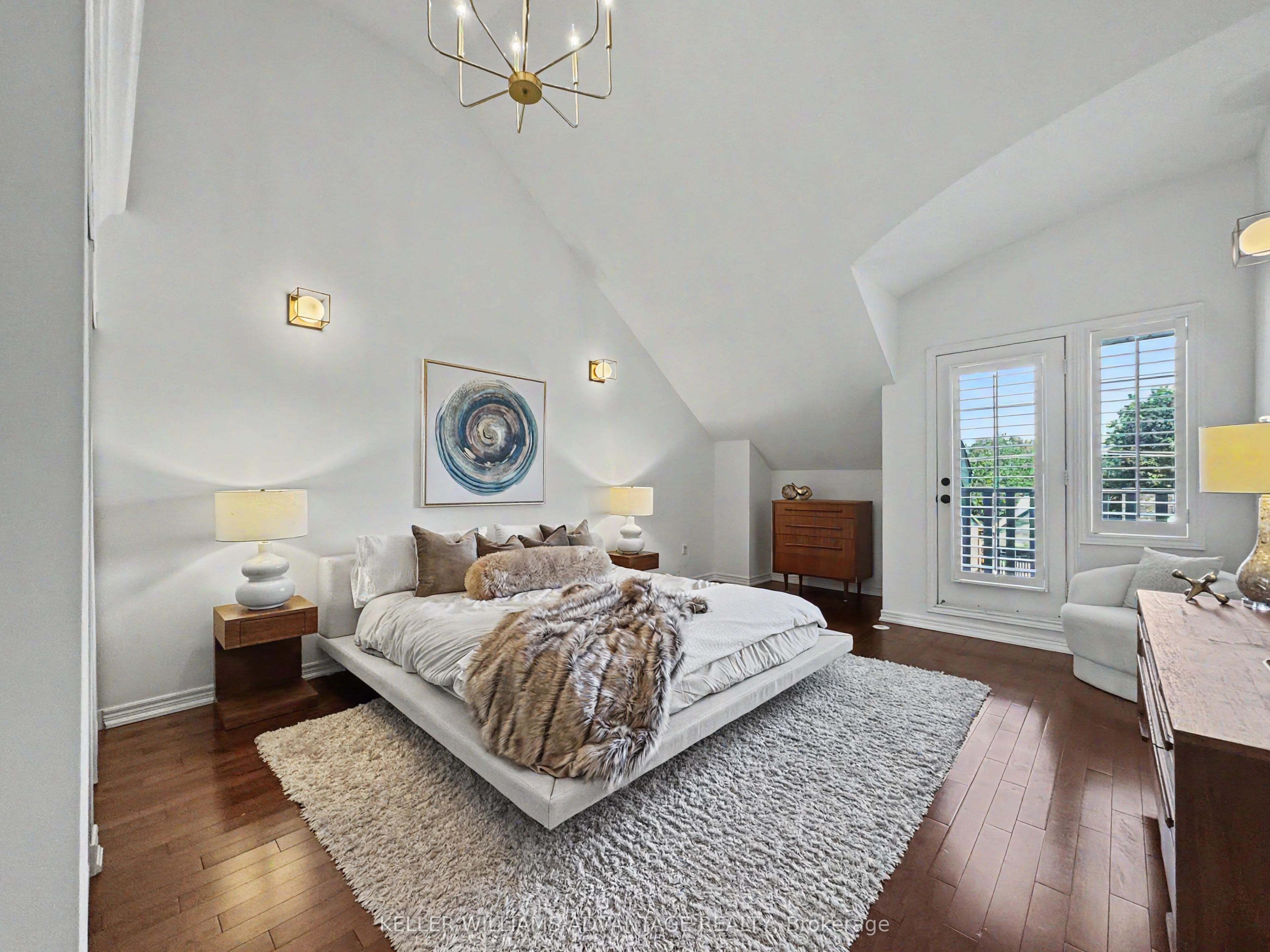 78 Woodbine Avenue, Toronto, ON M4L 2A2 photo 5