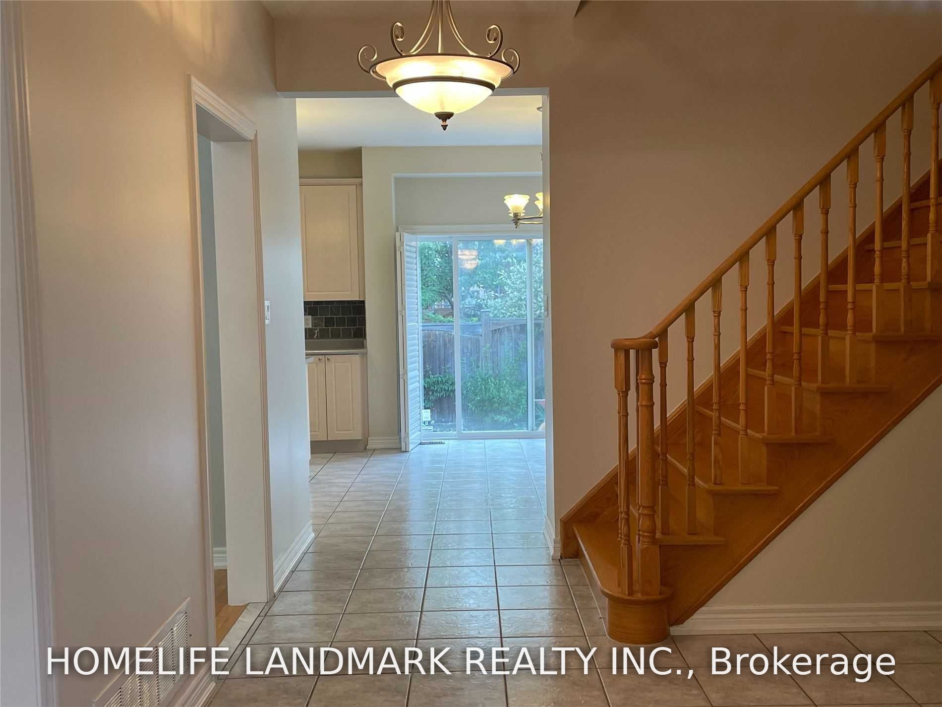 18 Hoppe Street, Ajax, ON L1Z 1N5 photo 2