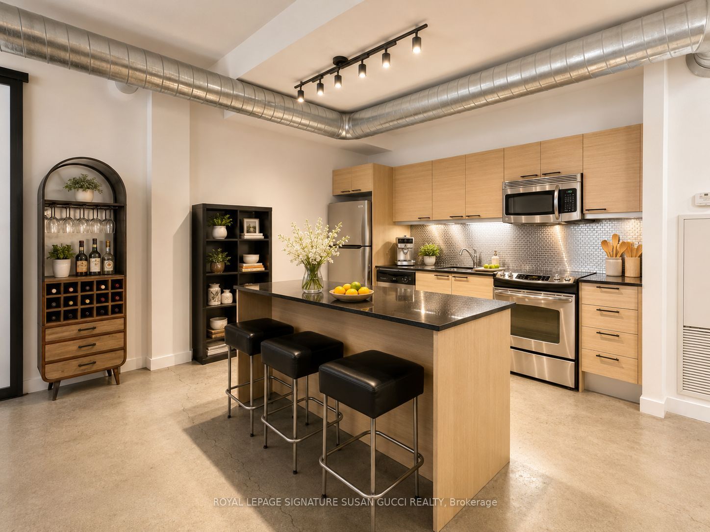 625 Queen Street E 610, Toronto, ON M4M 1G7 photo 5