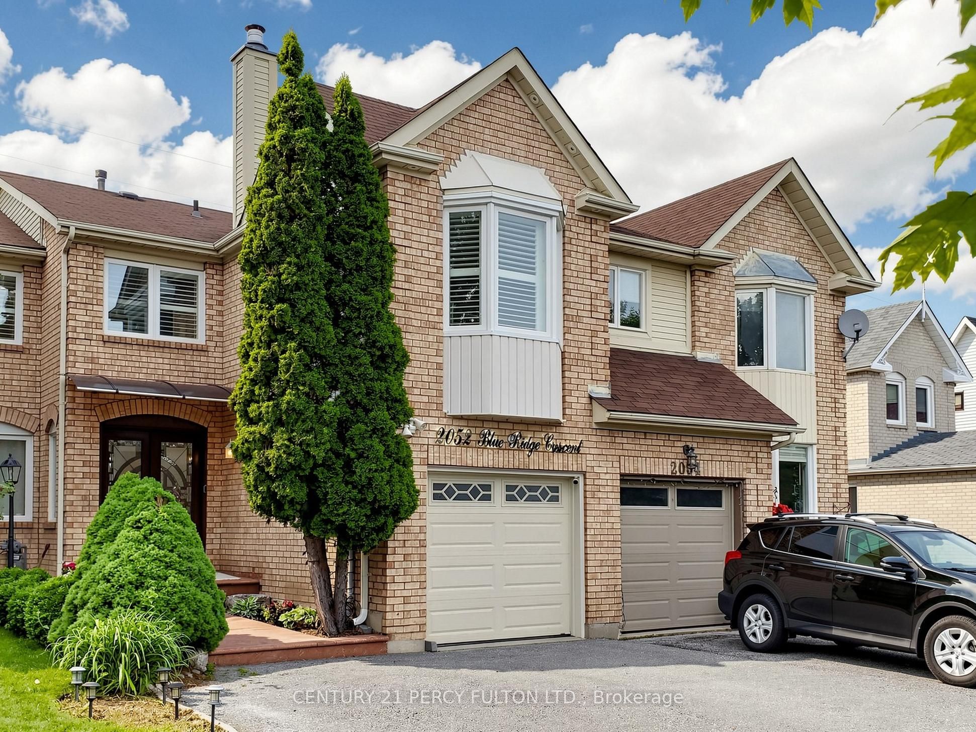 2052 Blue Ridge Crescent, Pickering, ON L1X 2N5