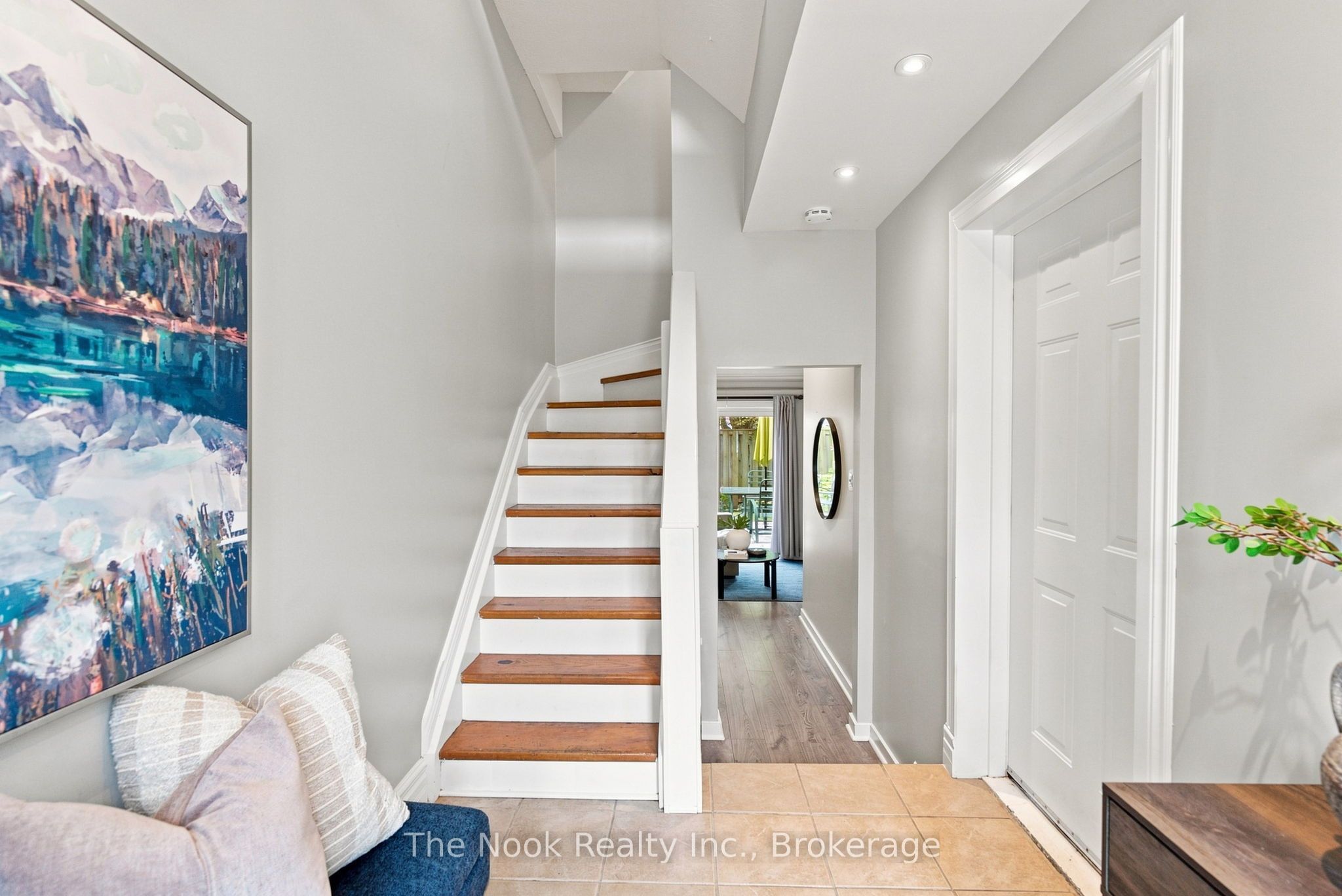 27 The Bridle Path, Clarington, ON L1C 3W1 photo 5