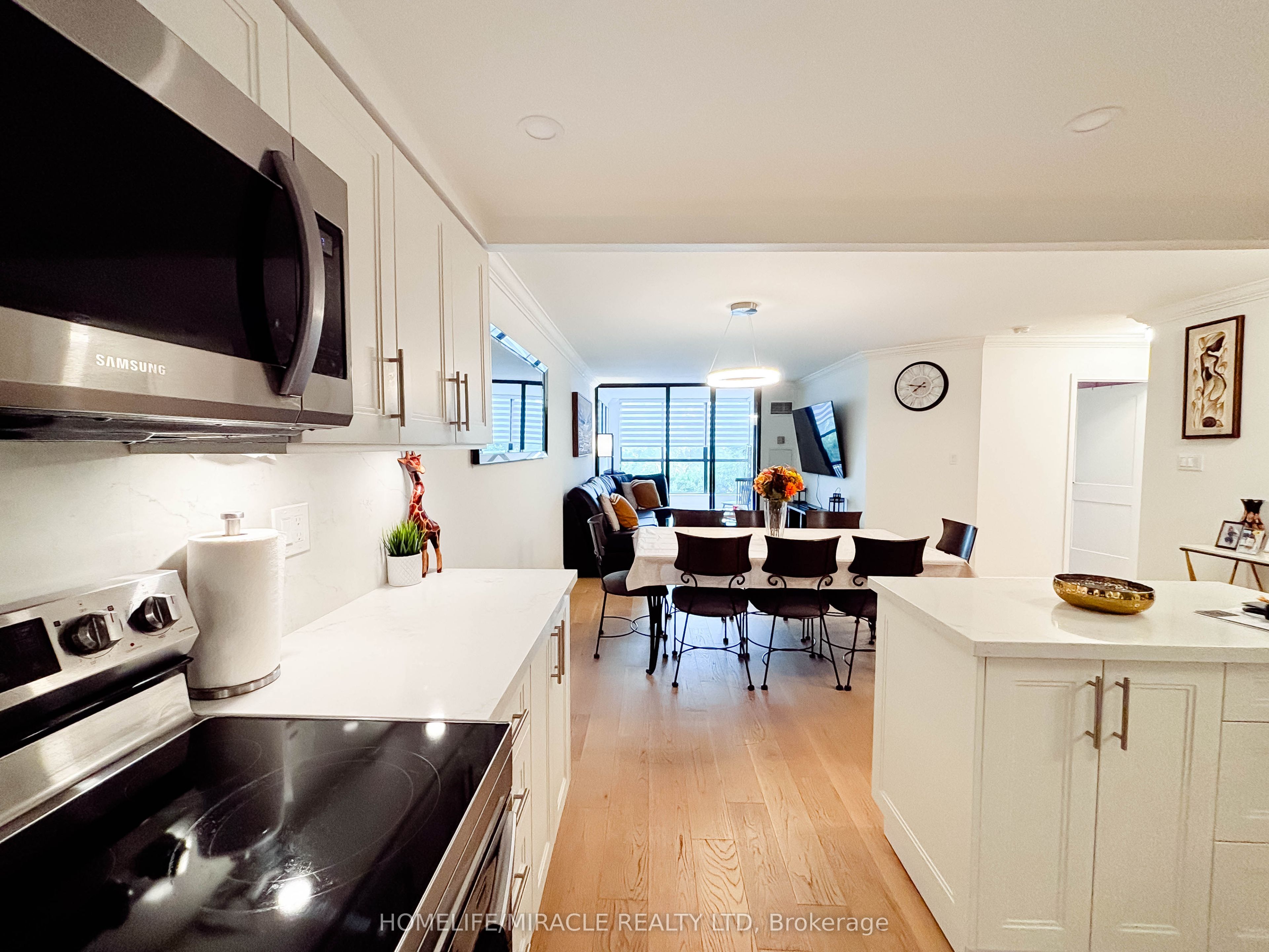 8 Silver Bell Grove 206, Toronto, ON M1B 4Z3 photo 5