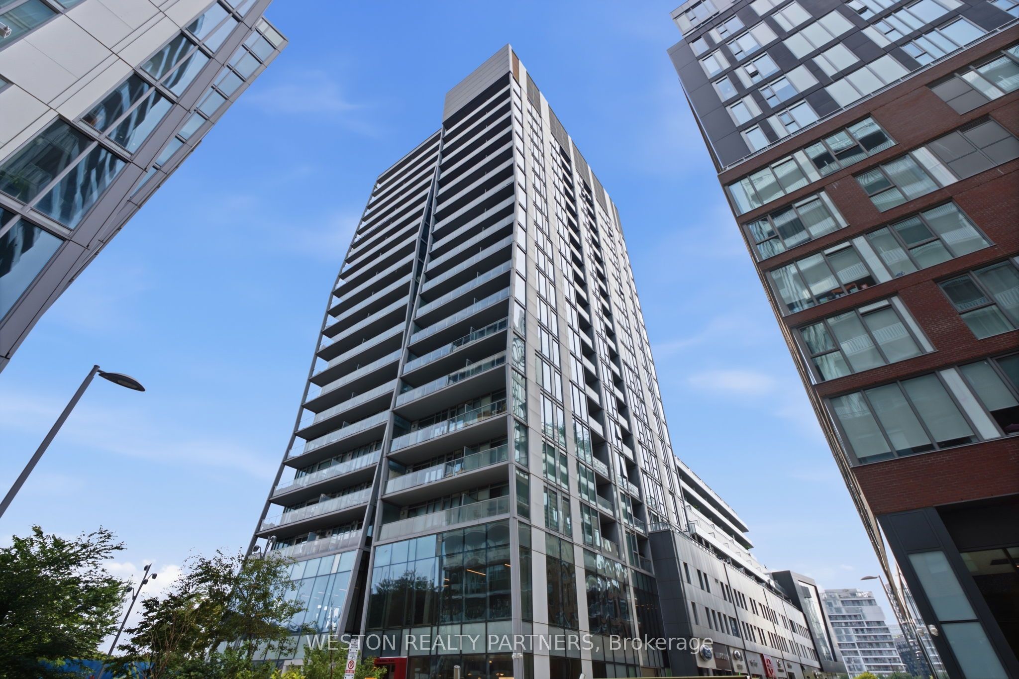 15 Baseball Place 1607, Toronto, ON M4M 0E6
