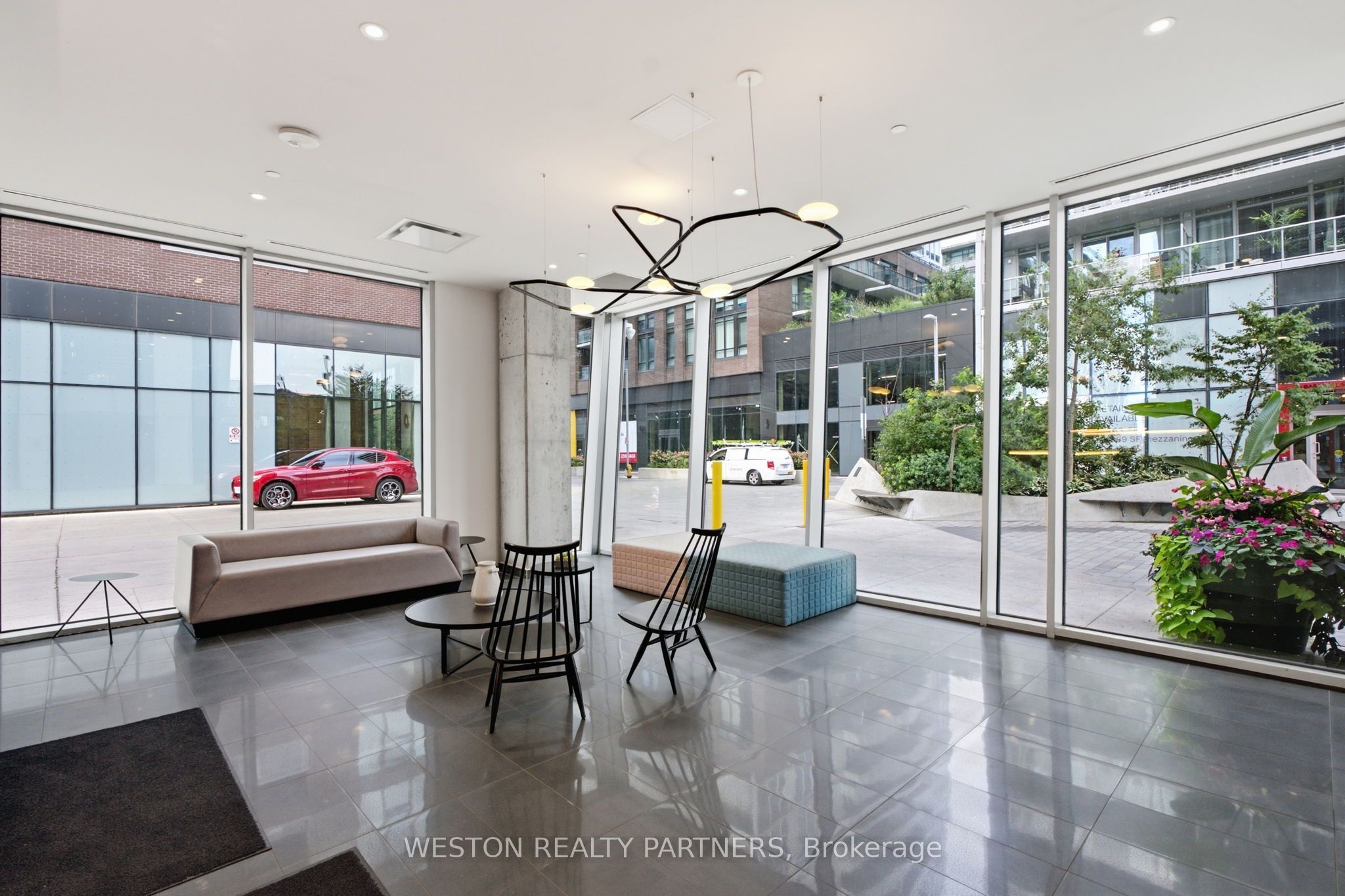 15 Baseball Place 1607, Toronto, ON M4M 0E6 photo 3