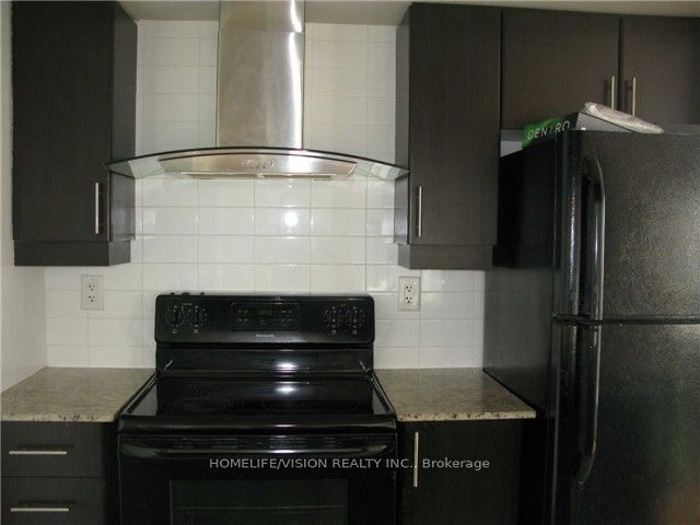 25 Town Centre Court 2708, Toronto, ON M1P 0B4 photo 5