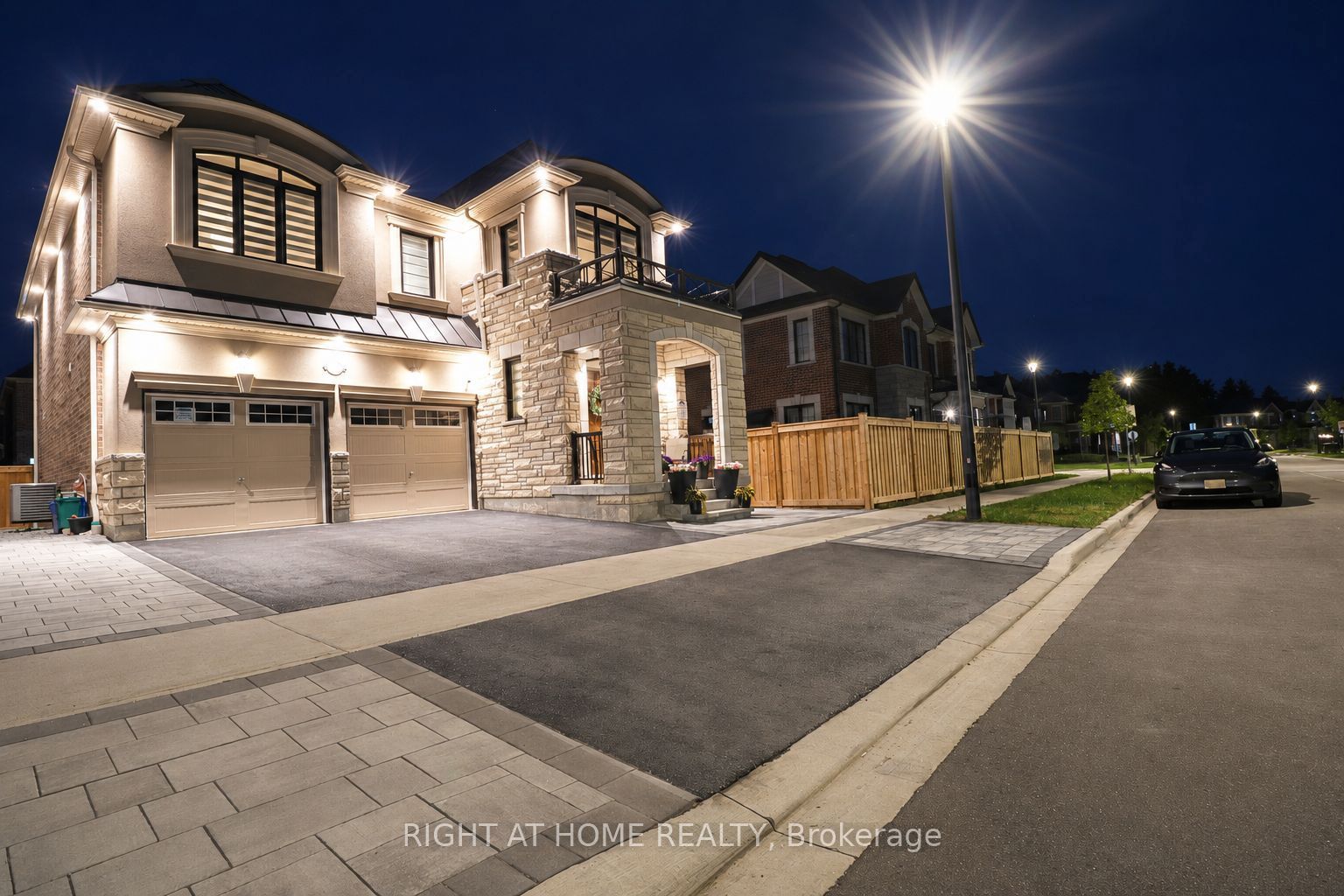 2989 Heartwood Lane, Pickering, ON L1X 0P1 photo 3