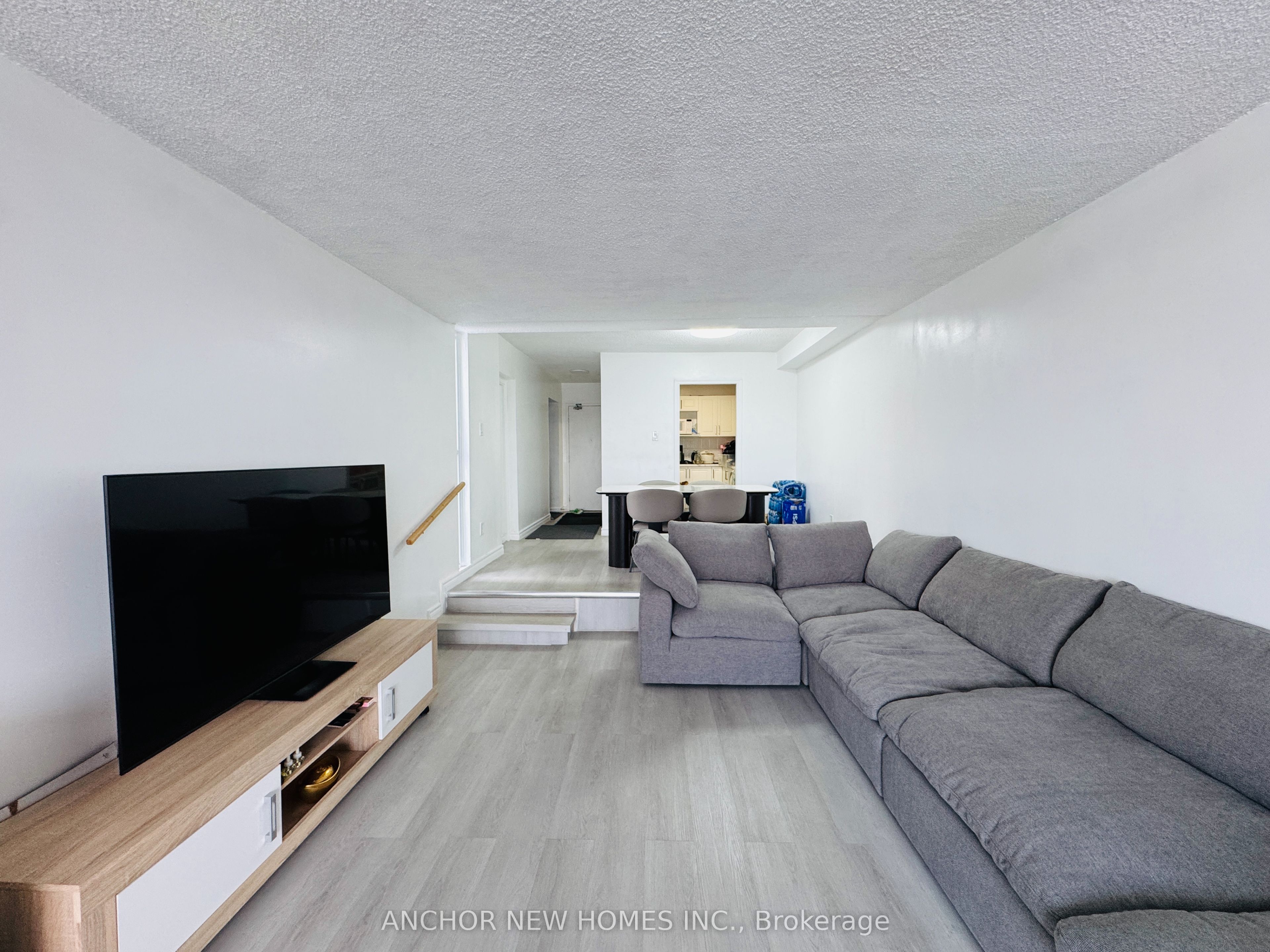 4101 Sheppard Avenue E 704, Toronto, ON M1S 3H3 photo 5
