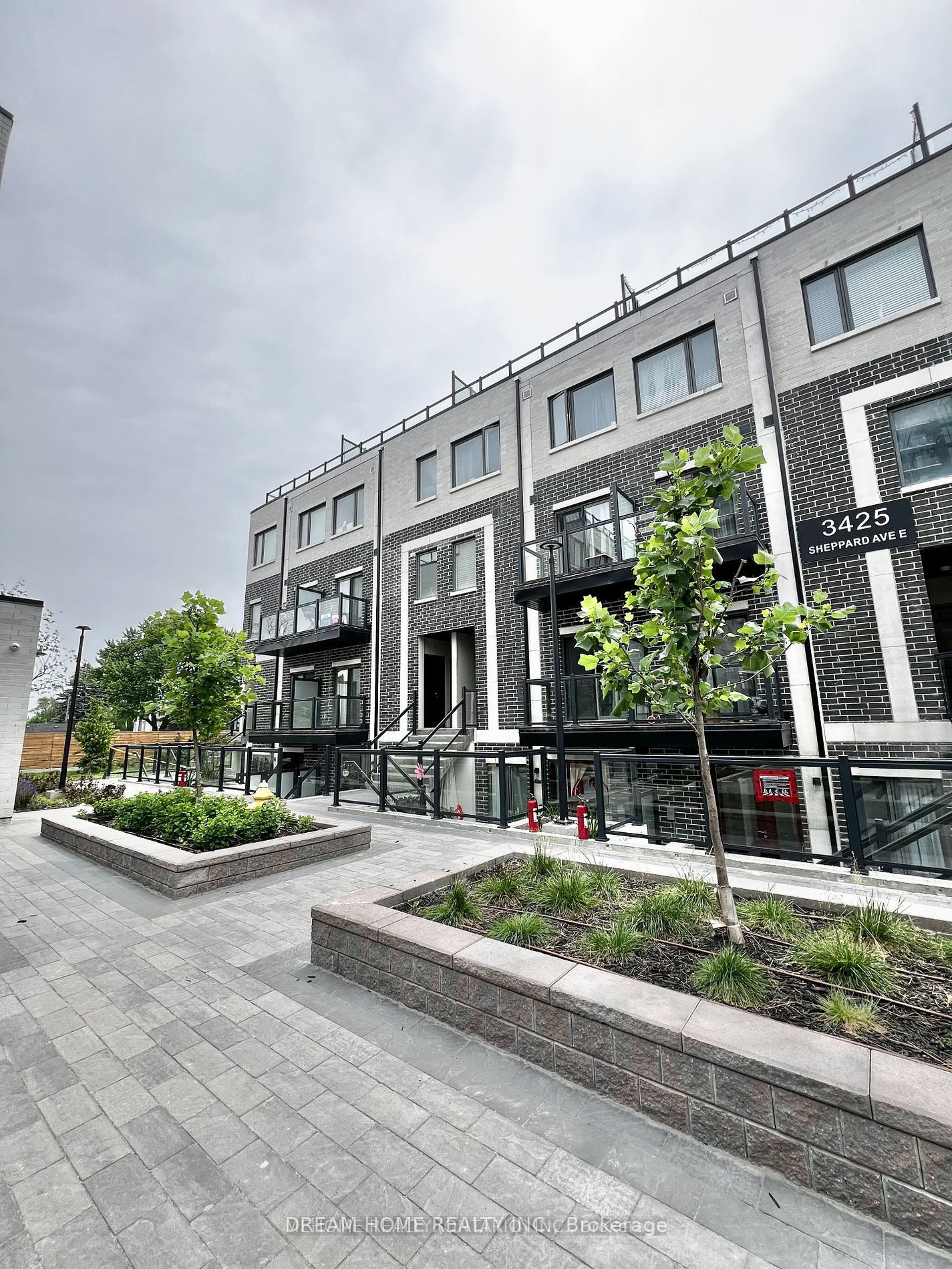 3425 Sheppard Avenue E C3-207, Toronto, ON M1T 0C5