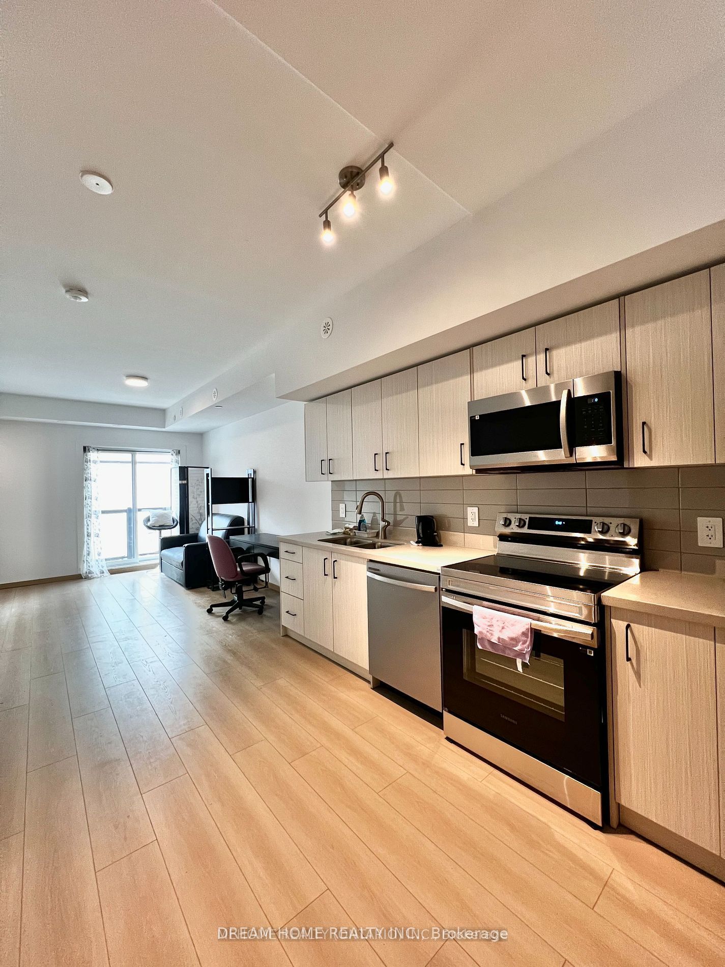 3425 Sheppard Avenue E C3-207, Toronto, ON M1T 0C5 photo 4
