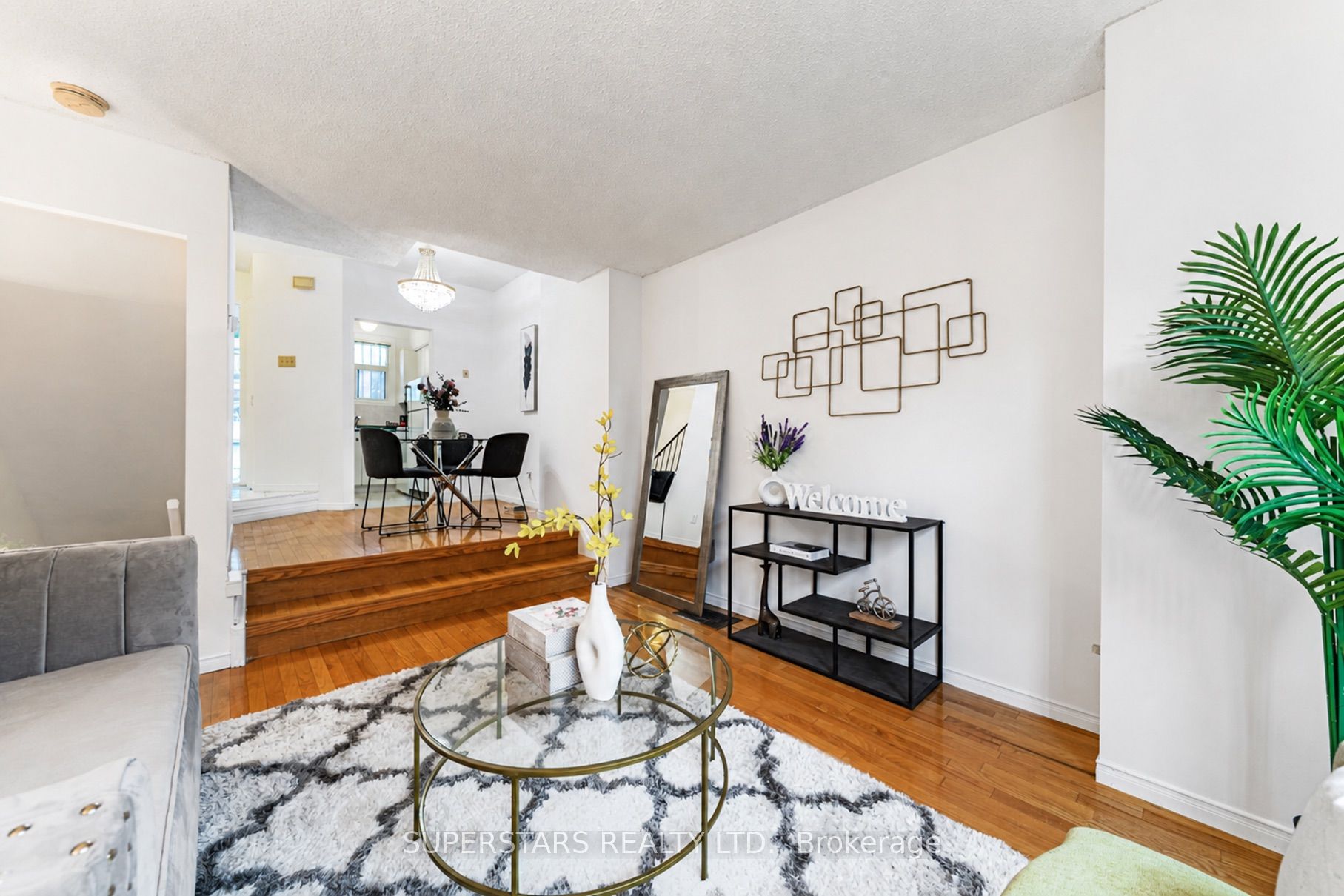 275 Broadview Avenue 10, Toronto, ON M4M 3H5 photo 2