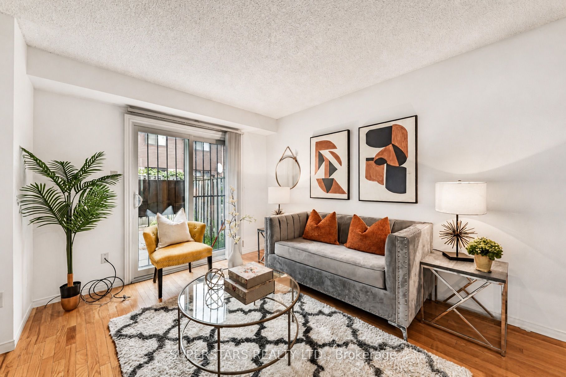 275 Broadview Avenue 10, Toronto, ON M4M 3H5 photo 3