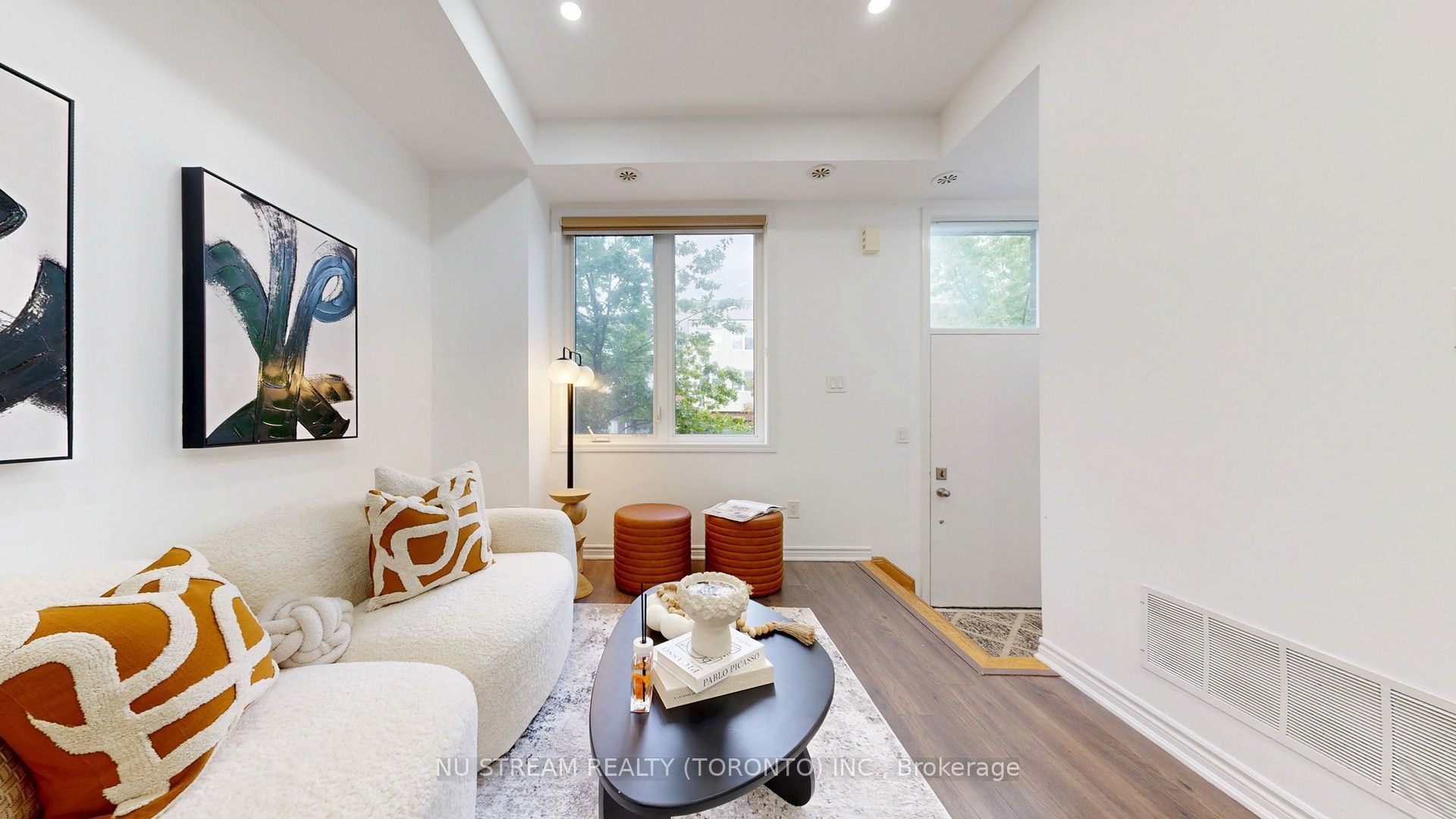 15 Heron Park Place, Toronto, ON M1E 0B8 photo 5