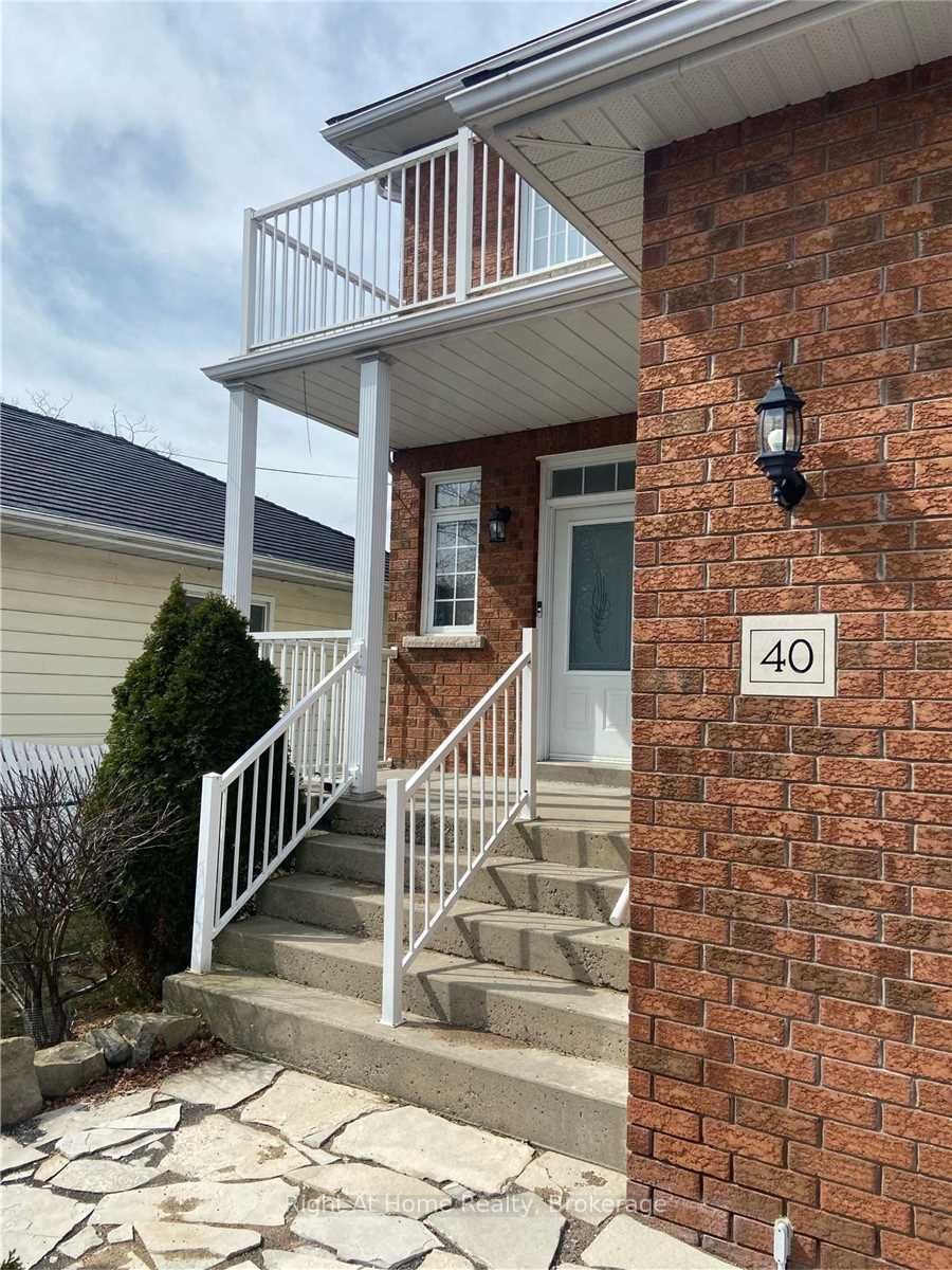 40 Prospect Street Main, Clarington, ON L1C 3H1 photo 2
