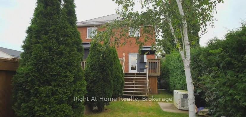 40 Prospect Street Main, Clarington, ON L1C 3H1 photo 4