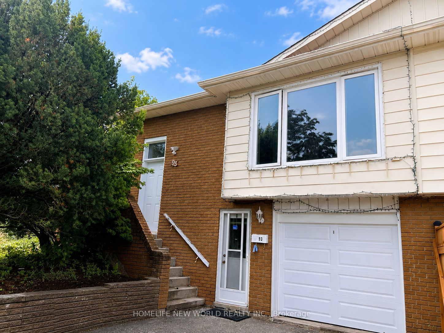 93 Crayford Drive, Toronto, ON M1W 3B5 photo 2