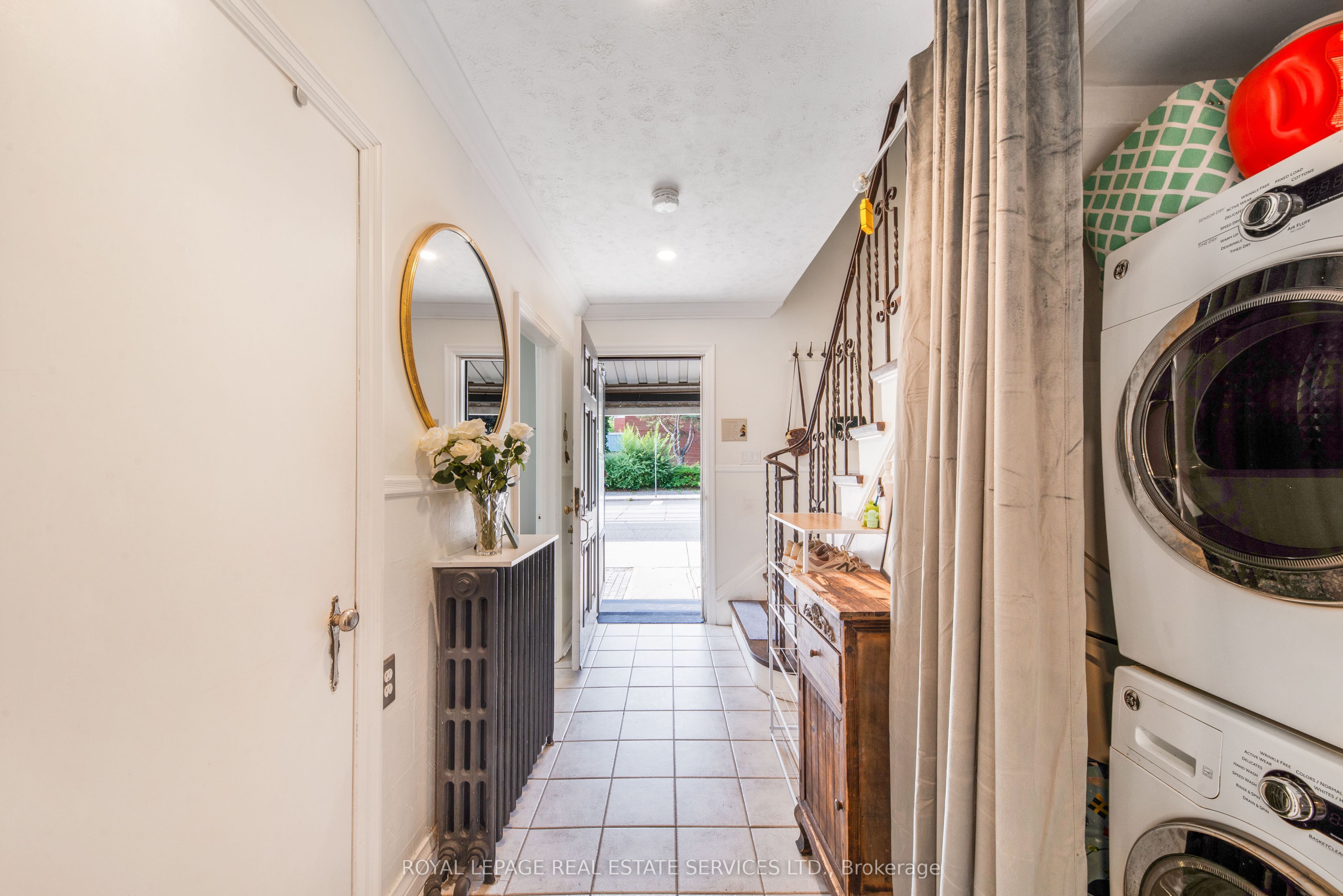 761 Kingston Road, Toronto, ON M4E 1R9 photo 4