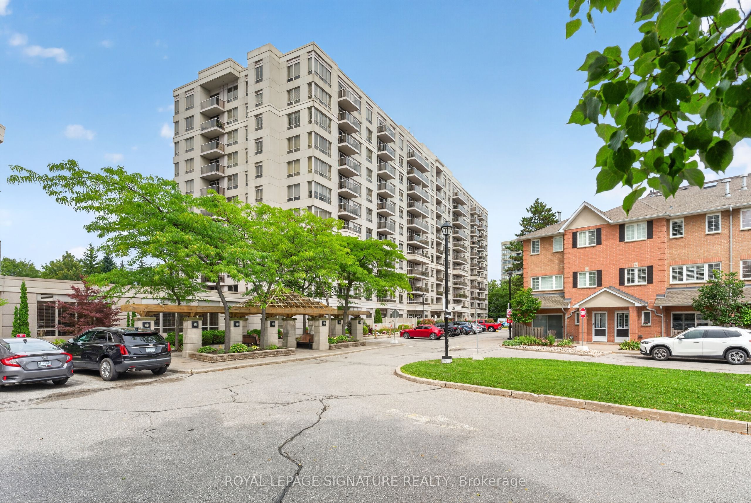 1200 The Esplanade Road N 610, Pickering, ON L1V 6V3 photo 3