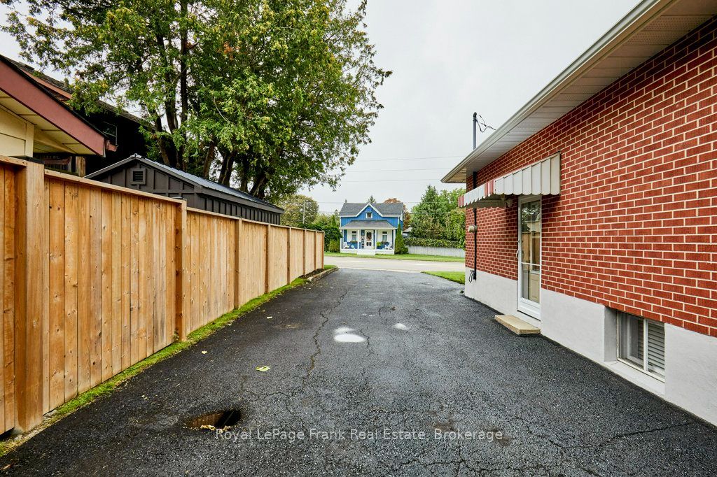 15111 Simcoe Street, Scugog, ON L9L 1J5 photo 4