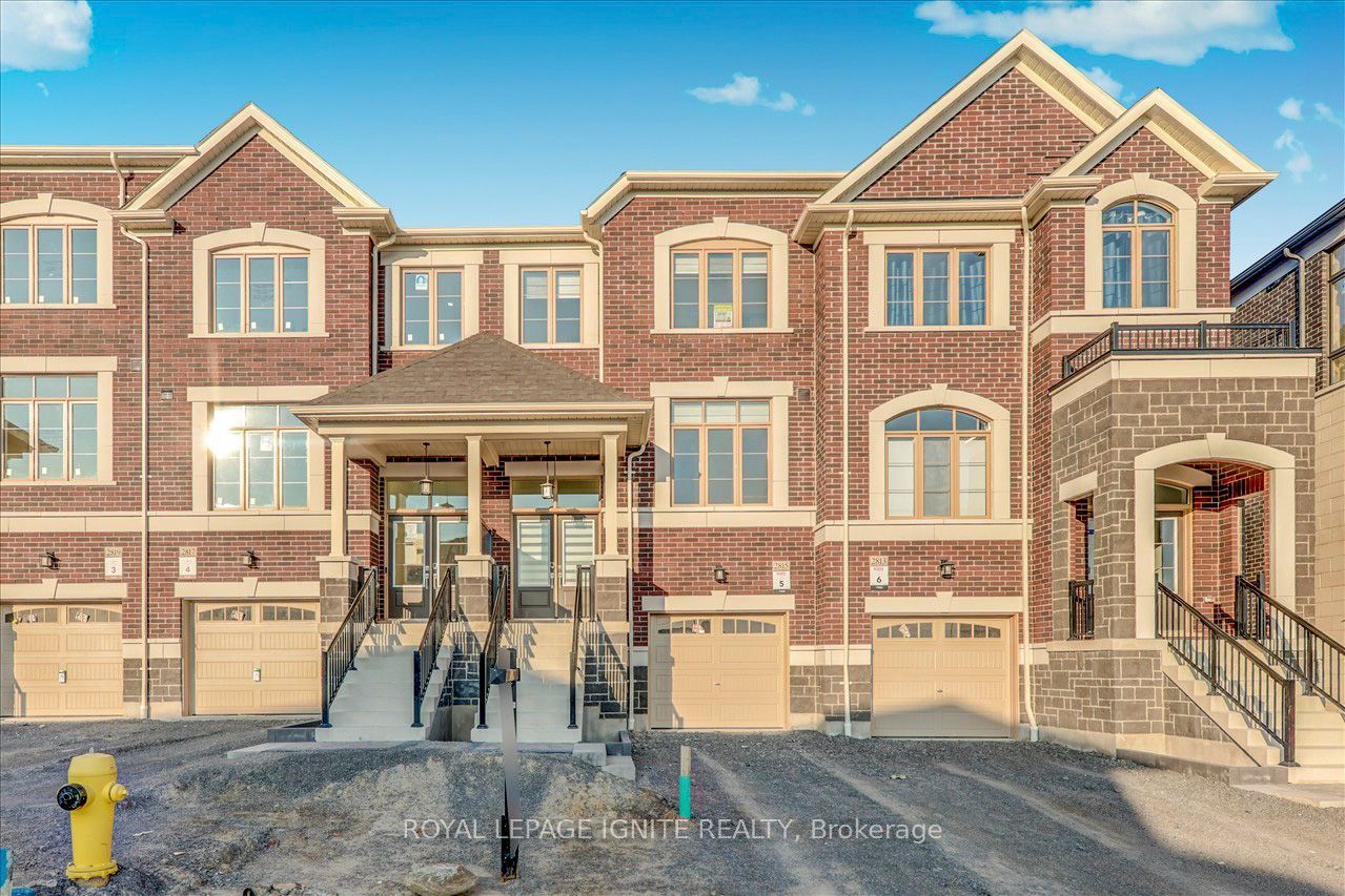 2815 Albatross Way, Pickering, ON L1X 0P6