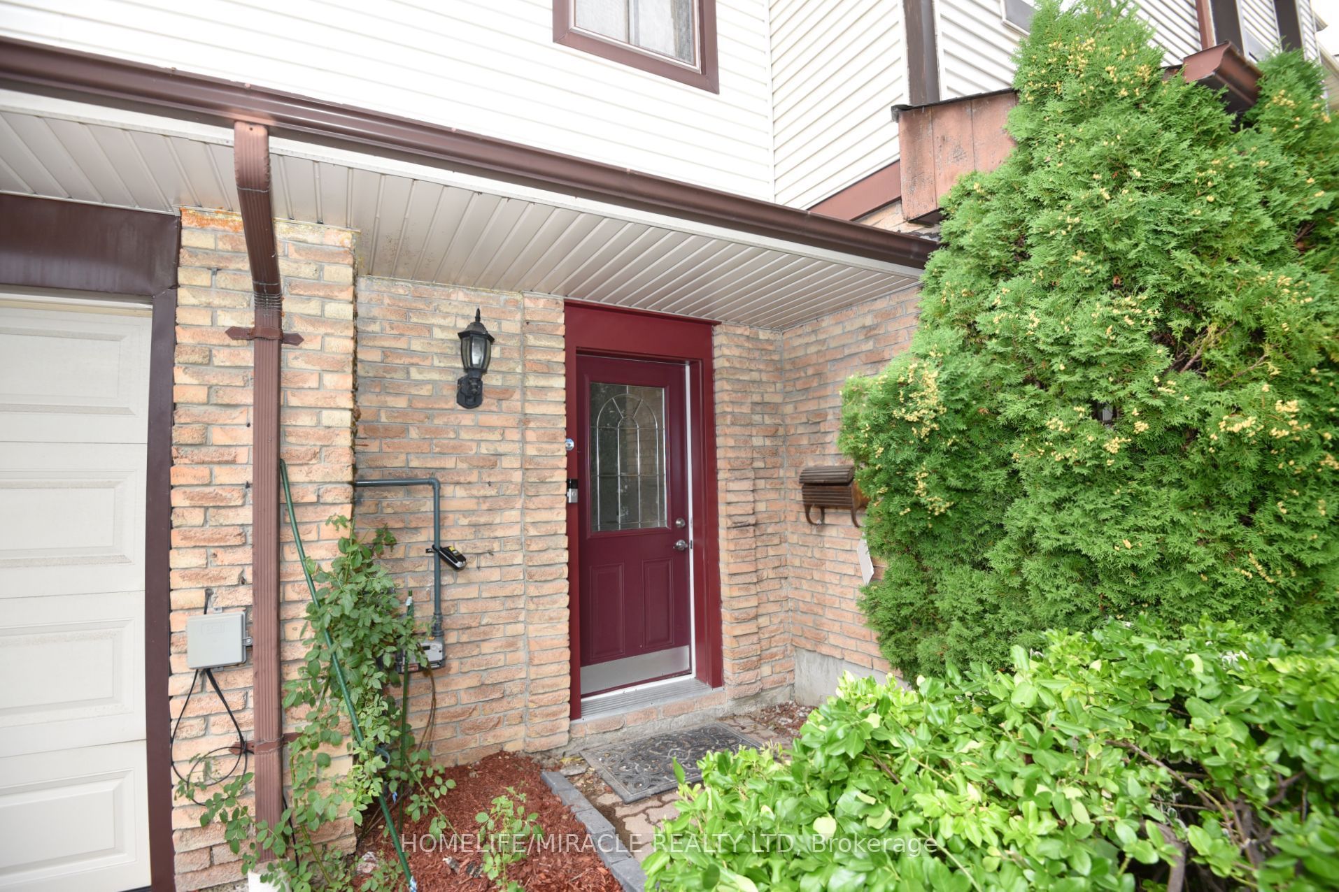 1338 Brands Court, Pickering, ON L1V 2V4 photo 5