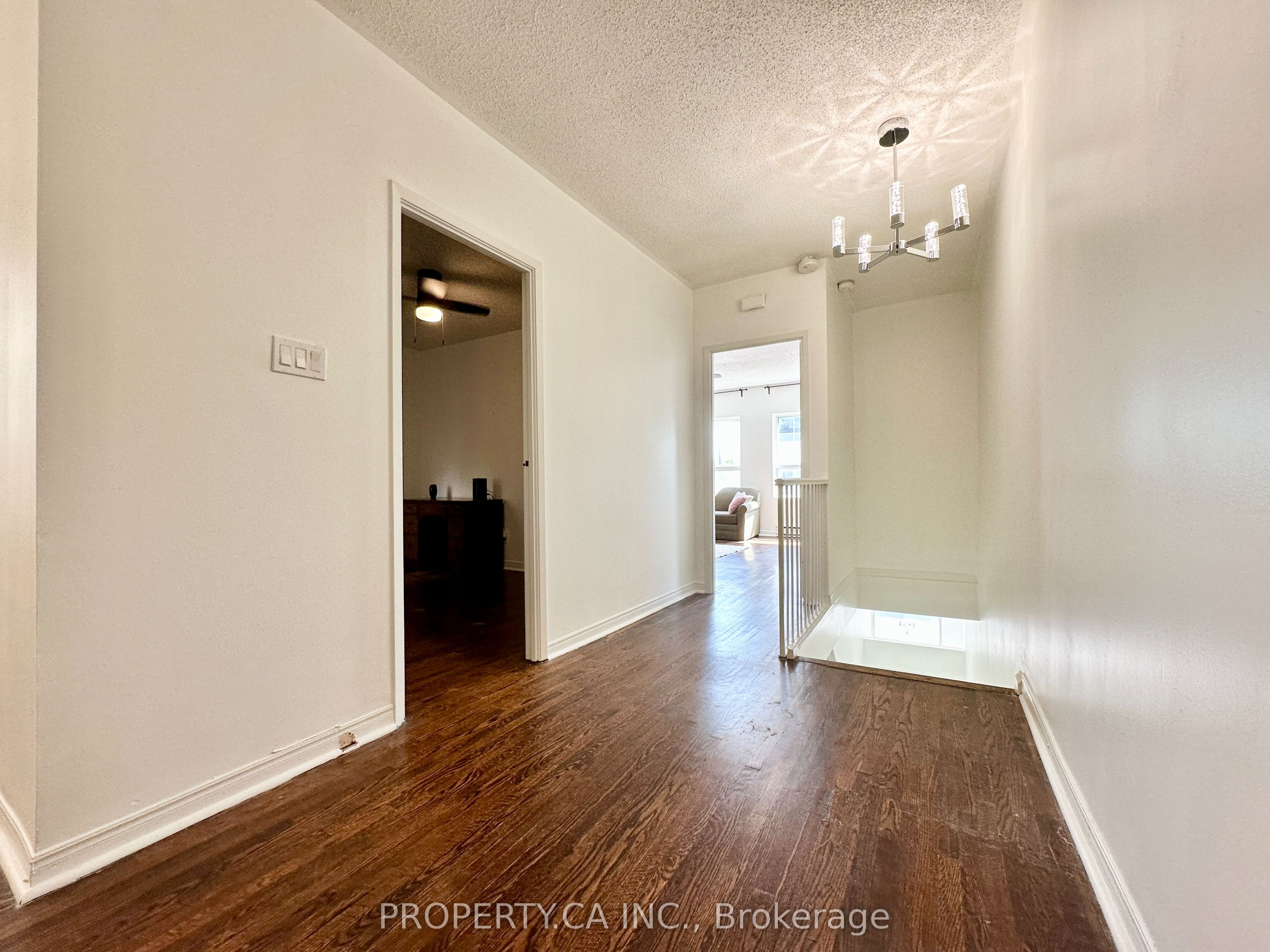1854 Danforth Avenue A, Toronto, ON M4C 1J4 photo 5