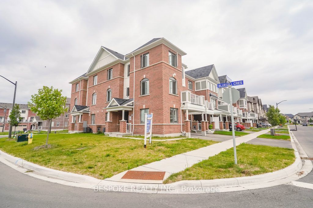 38 Goldeye Street E, Whitby, ON L1P 0E6 photo 3