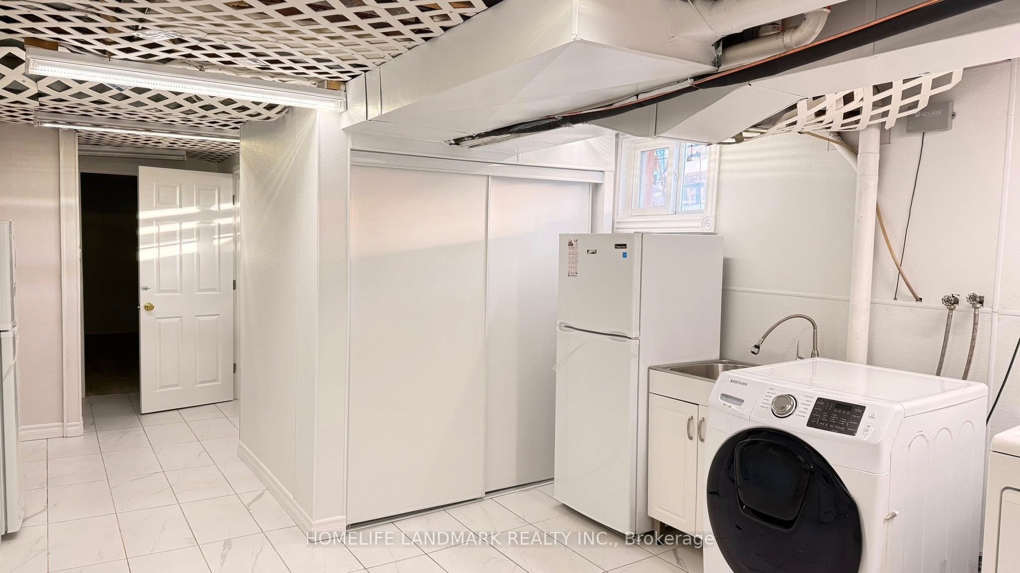 26 Kentish Crescent, Toronto, ON M1S 2Z4 photo 3