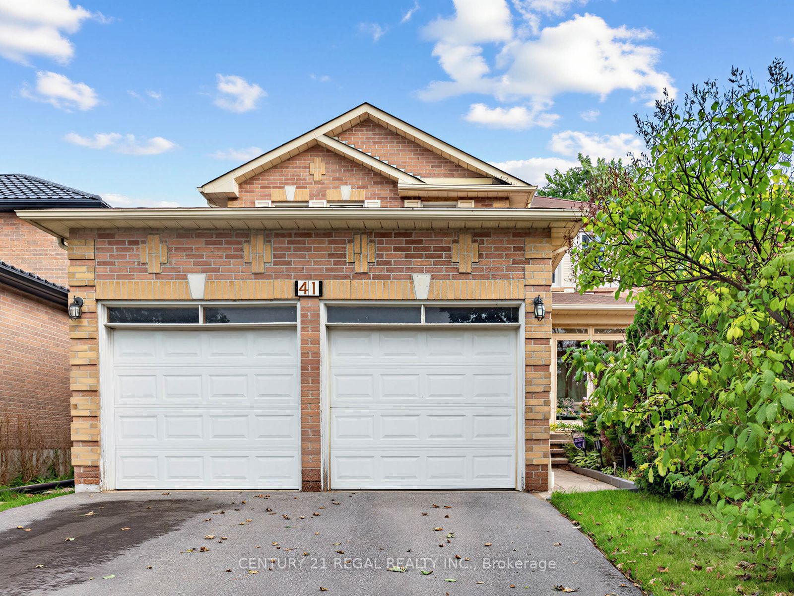 41 Coe Drive, Ajax, ON L1T 3H9 photo 3
