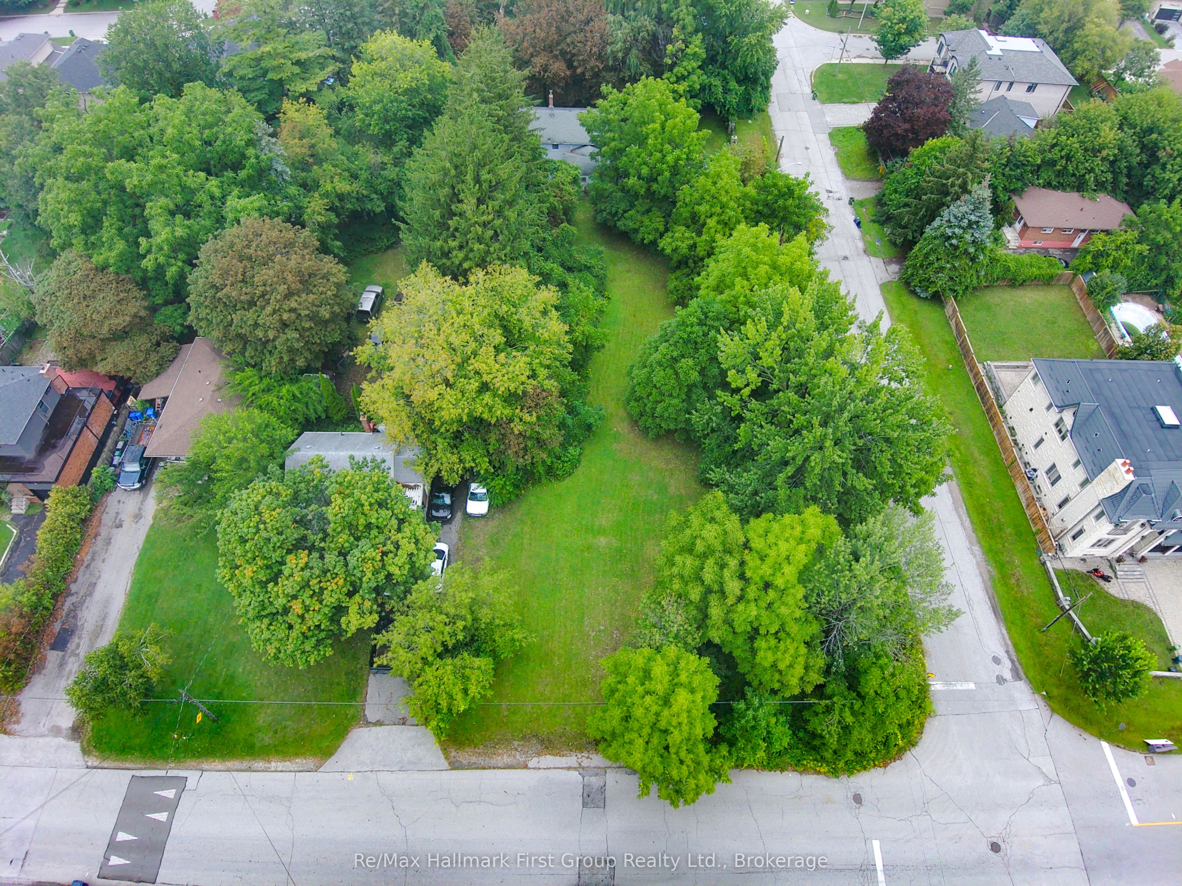 98 Euclid Avenue, Toronto, ON M1C 1J9