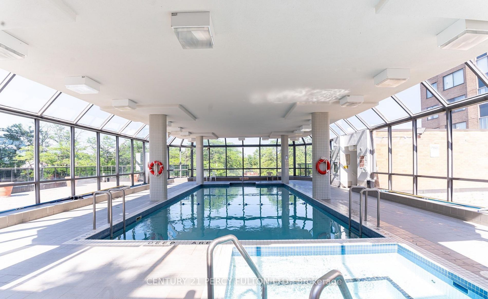 80 Alton Towers Circle 104, Toronto, ON M1V 5E8 photo 2
