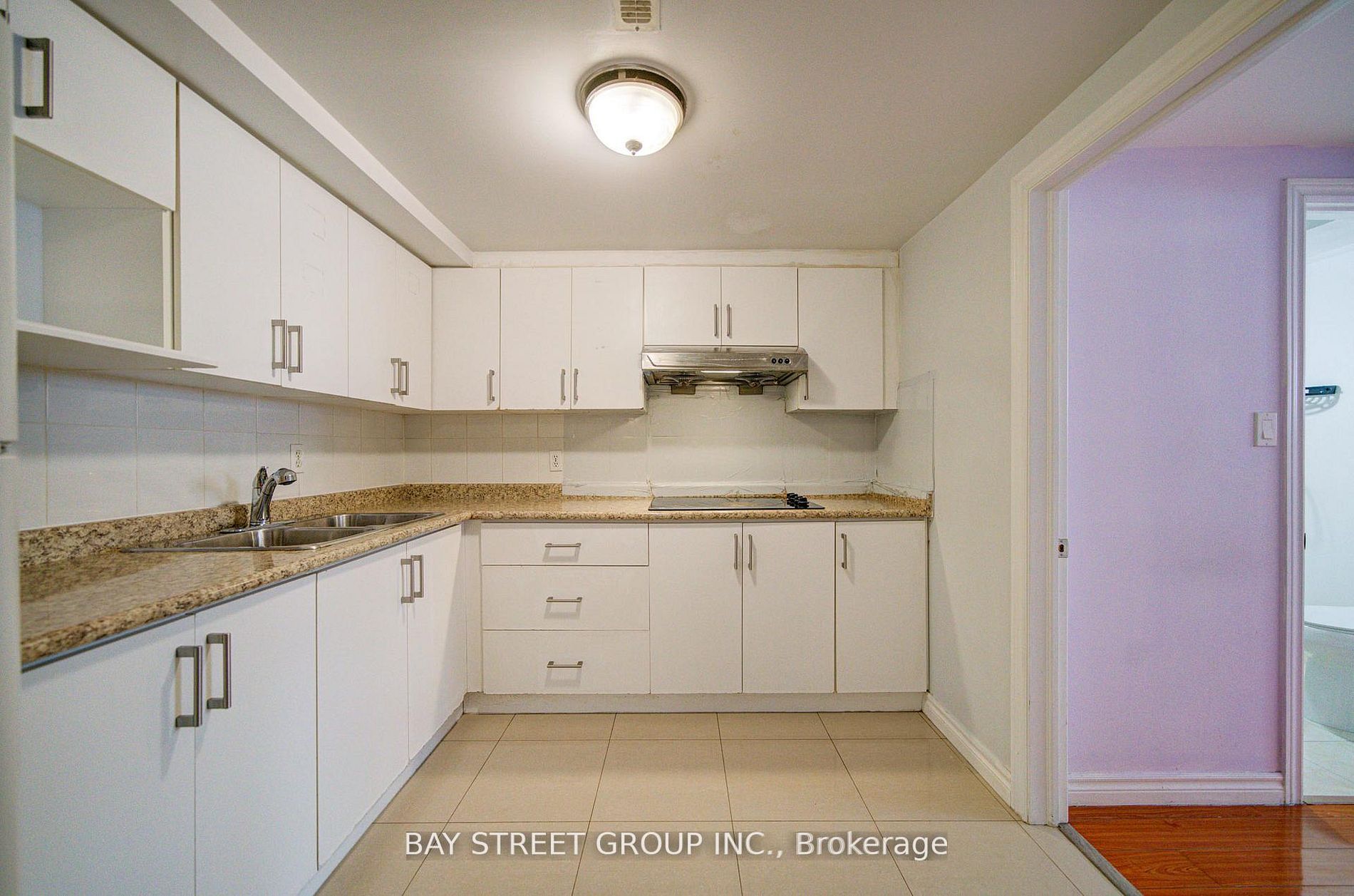 5 Lockdare Street BSMT, Toronto, ON M1S 2Z5 photo 2
