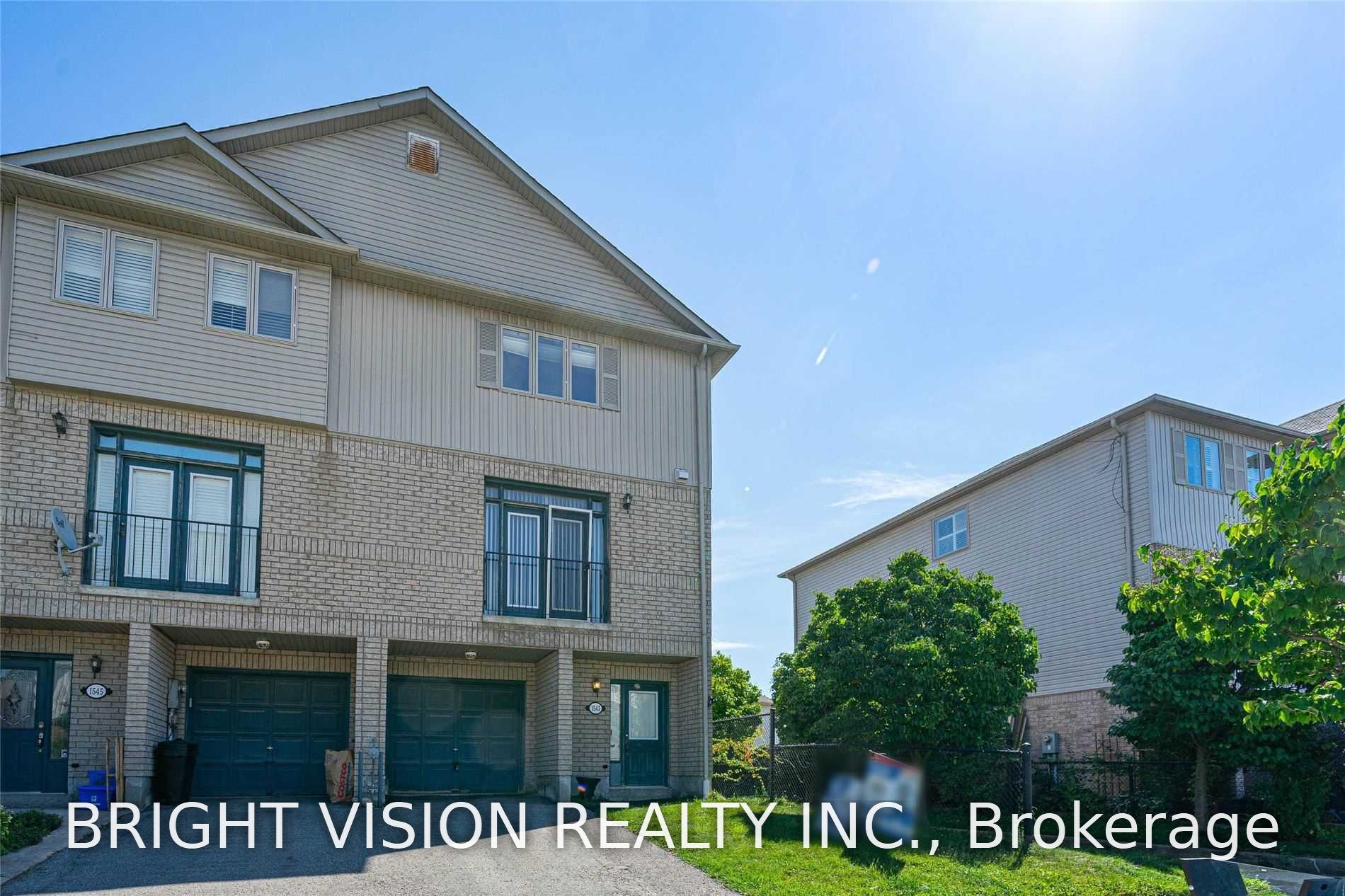 1543 Hummingbird Court, Pickering, ON L1V 7H8 photo 2
