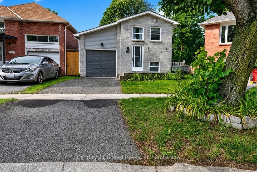 61 Broadlands Crescent, Clarington, ON L1E 1R3