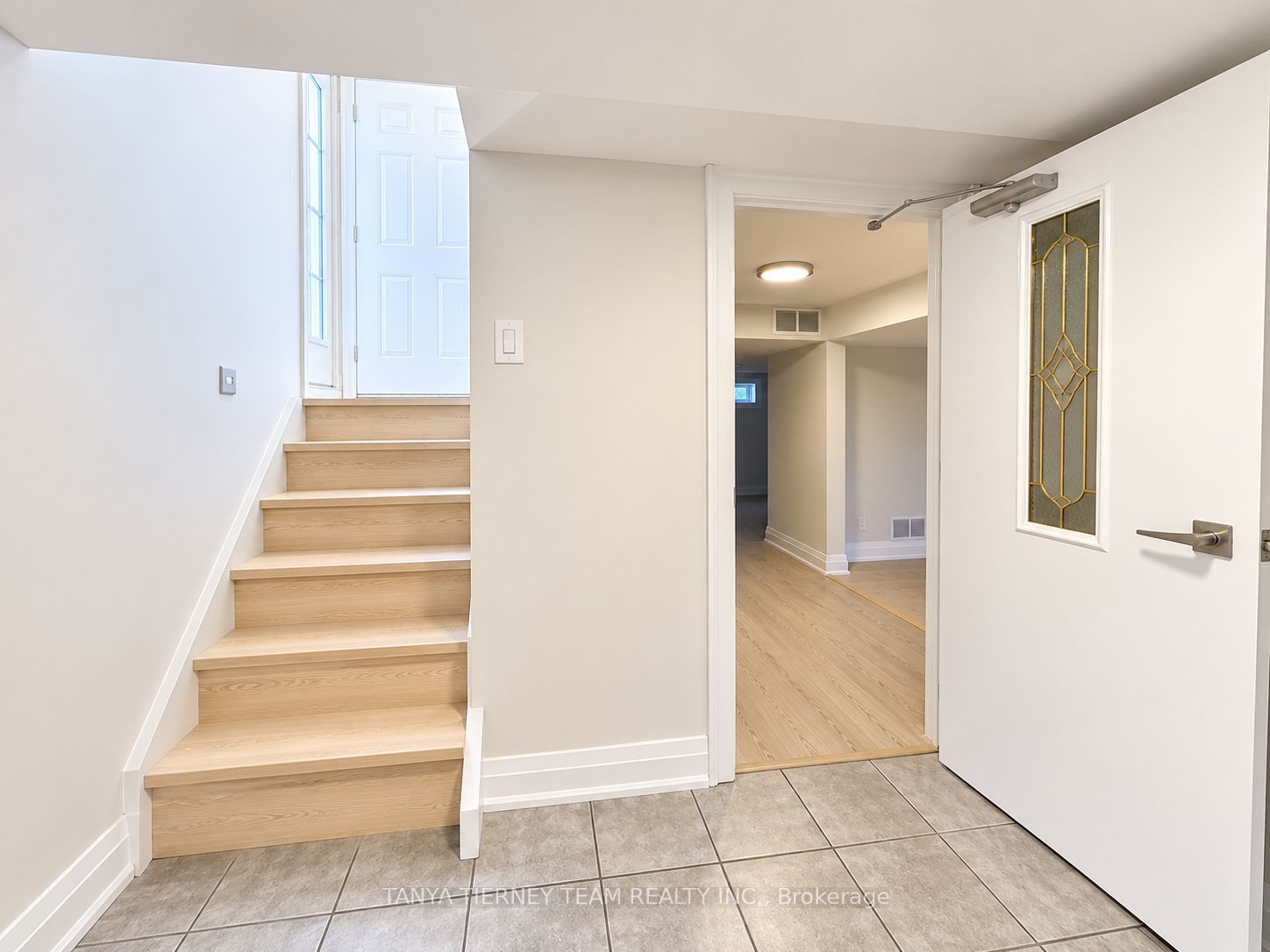 1402 Colmar Avenue Basement, Pickering, ON L1W 1C3 photo 4