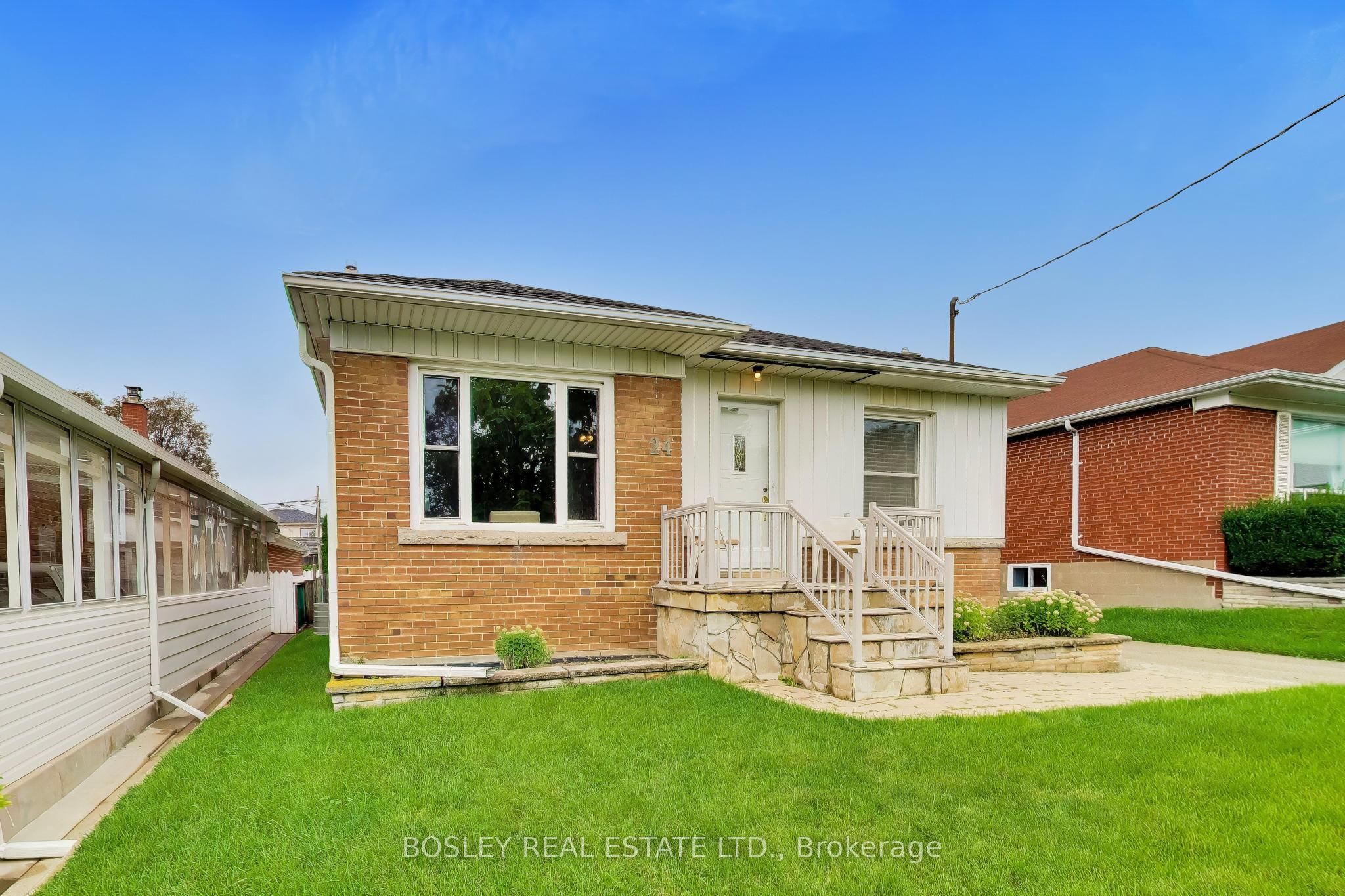 24 Tulip Drive, Toronto, ON M1R 1W1 photo 3