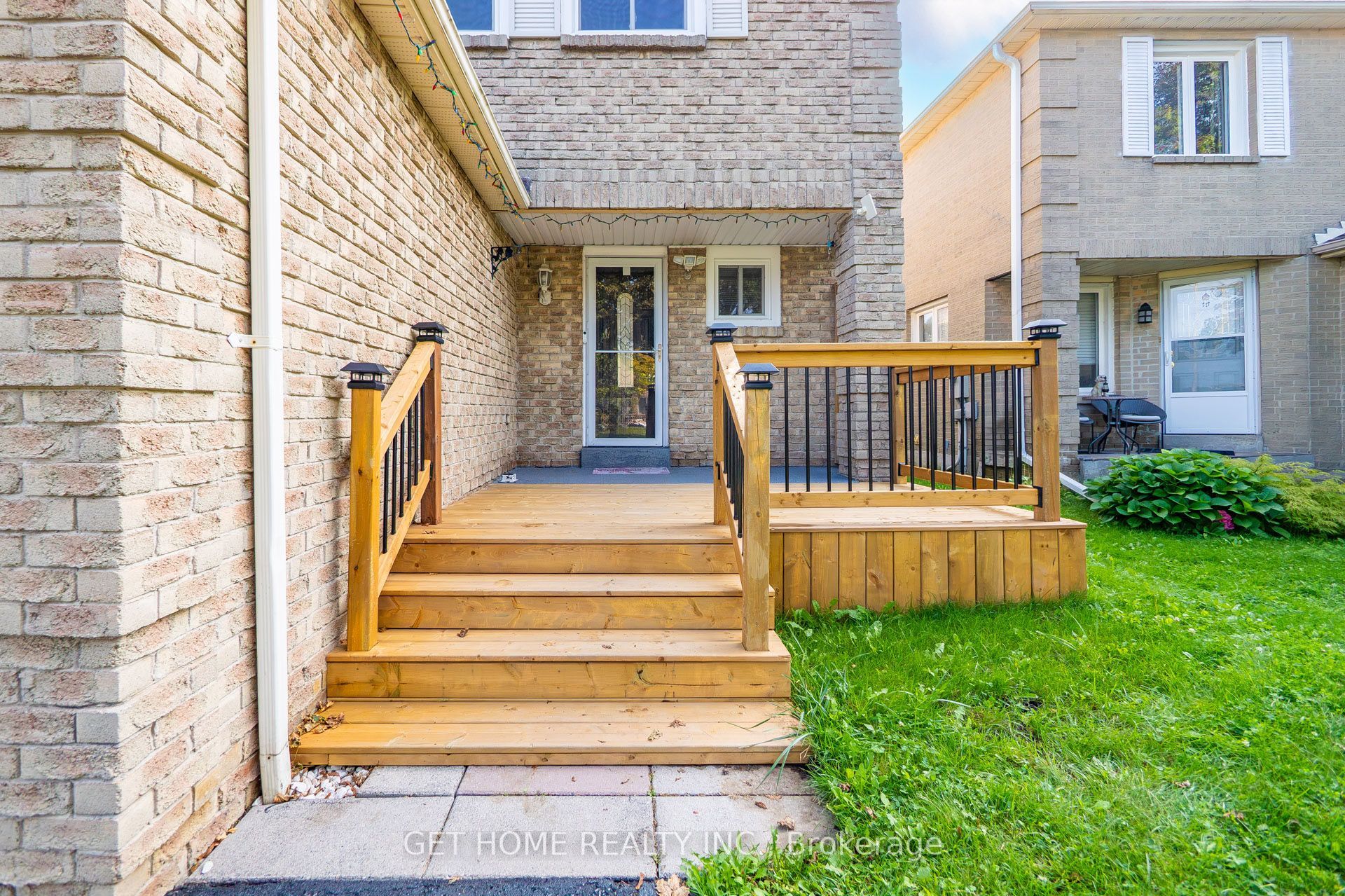 146 Chatfield Drive, Ajax, ON L1T 2J1 photo 4