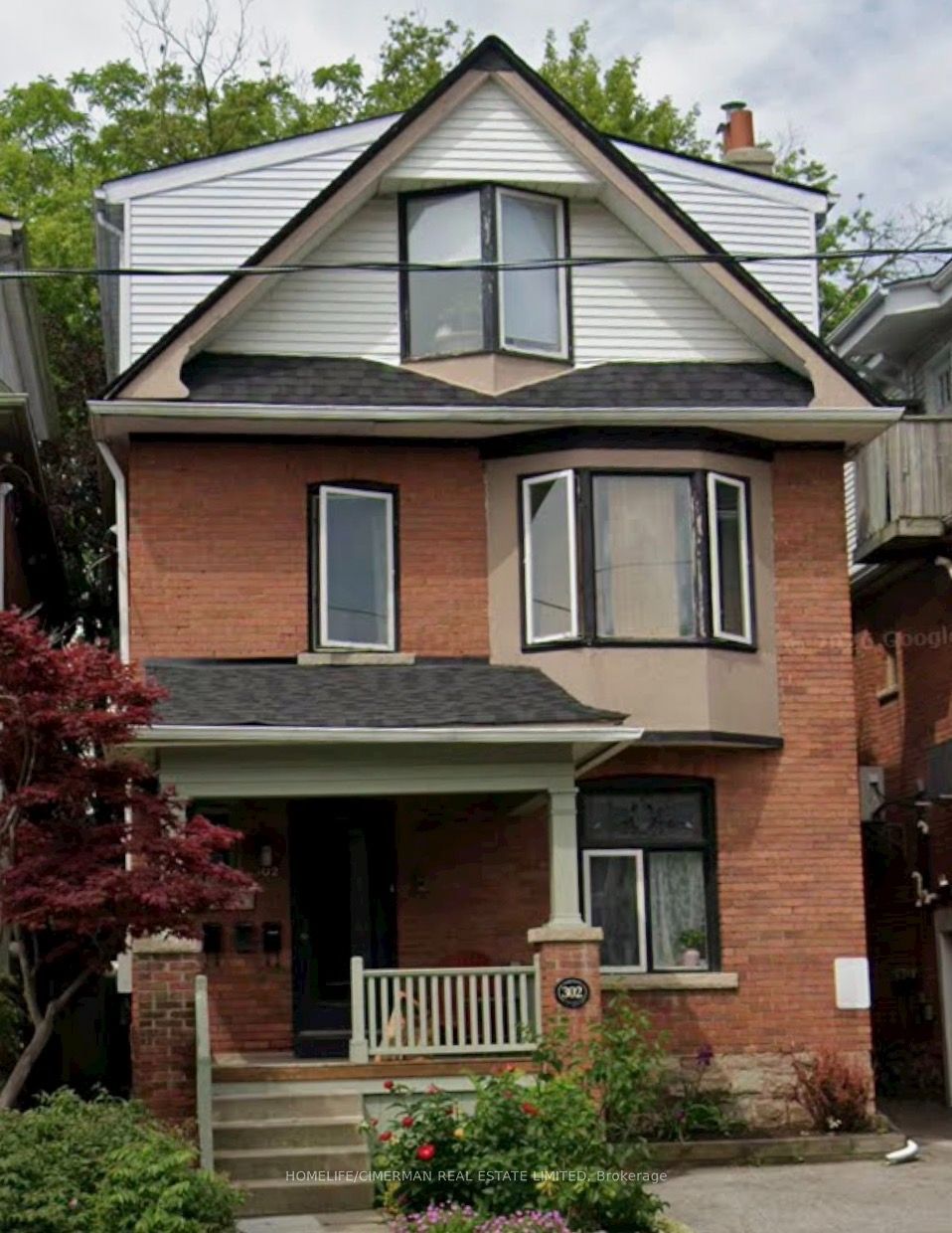 302 Woodbine Avenue 1, Toronto, ON M4L 3P4
