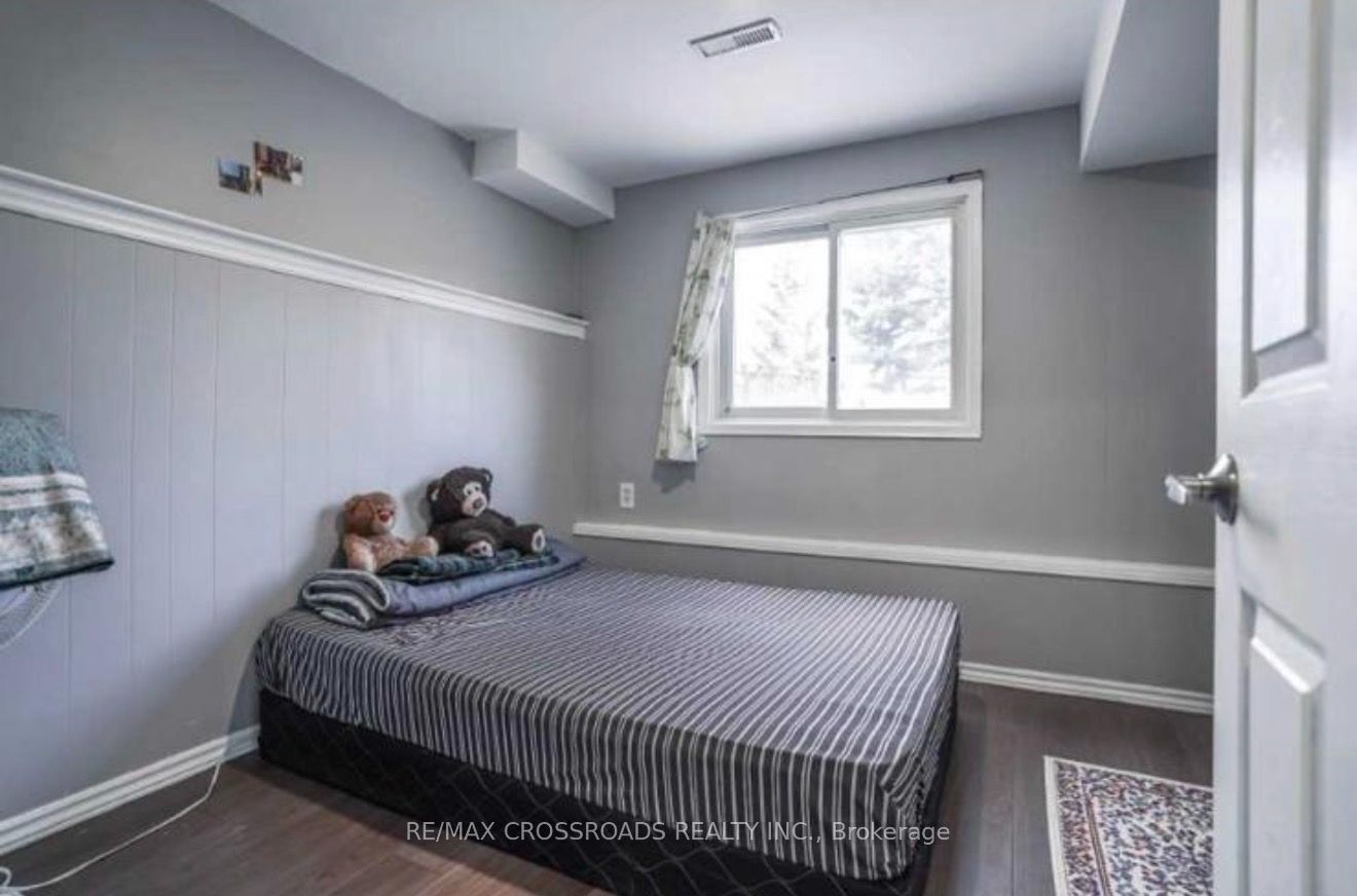 98 Kirby Crescent, Whitby, ON L1N 6Z7 photo 4