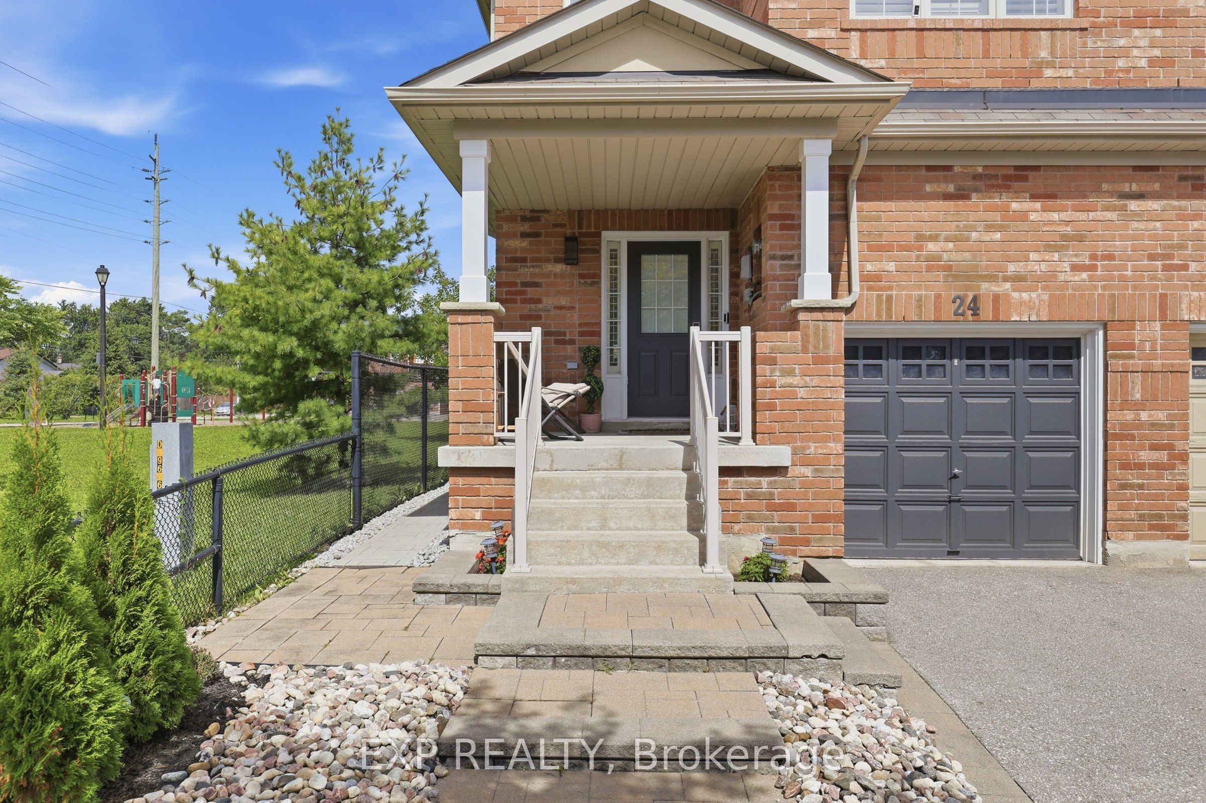 24 Hickman Road, Ajax, ON L1S 0C8 photo 5