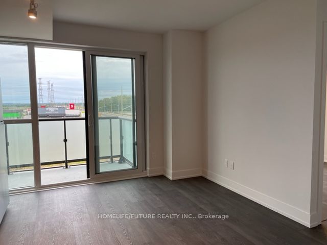 2550 Simcoe Street N 407, Oshawa, ON L1L 0R5 photo 4