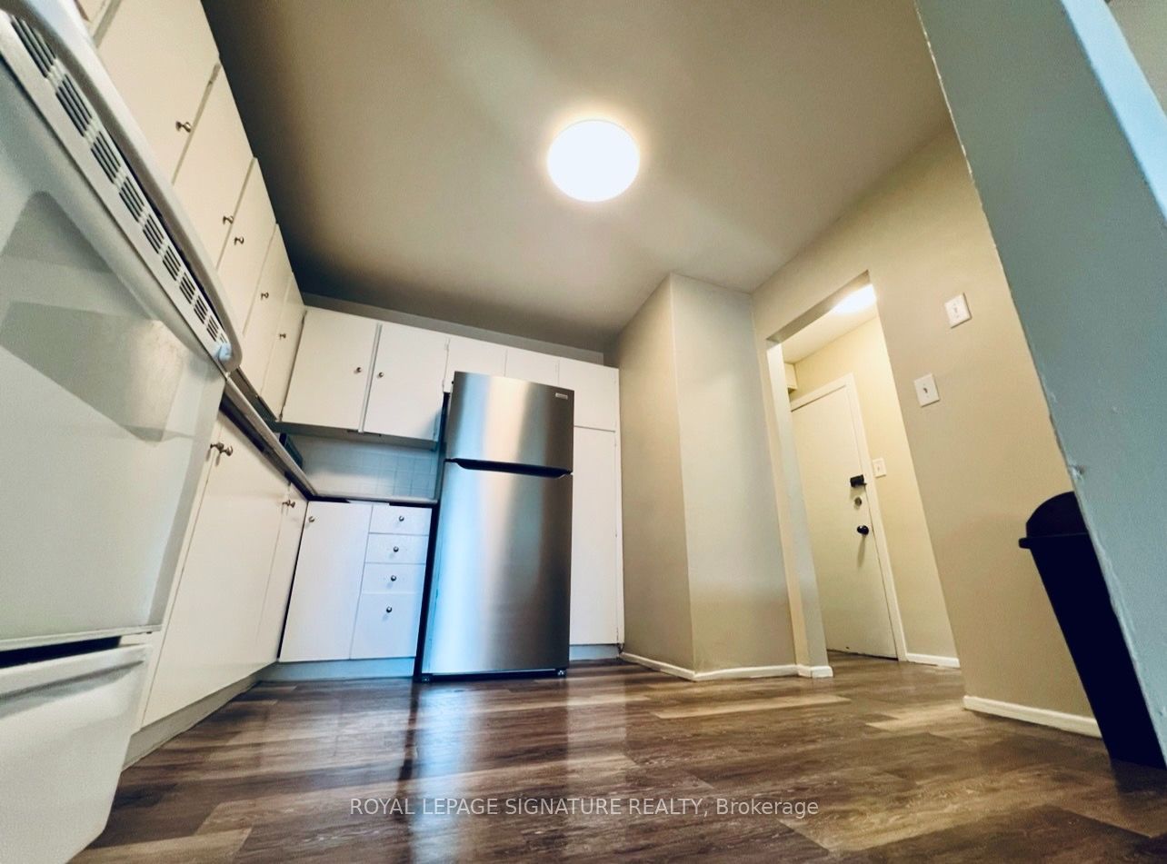 2203 Danforth Avenue A, Toronto, ON M4C 1K4 photo 4
