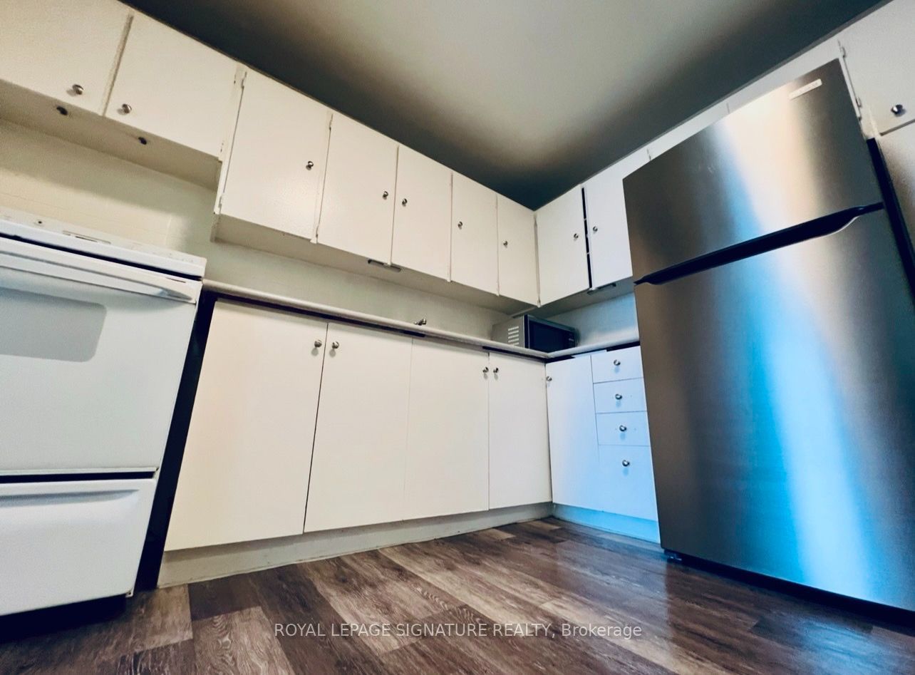 2203 Danforth Avenue A, Toronto, ON M4C 1K4 photo 5