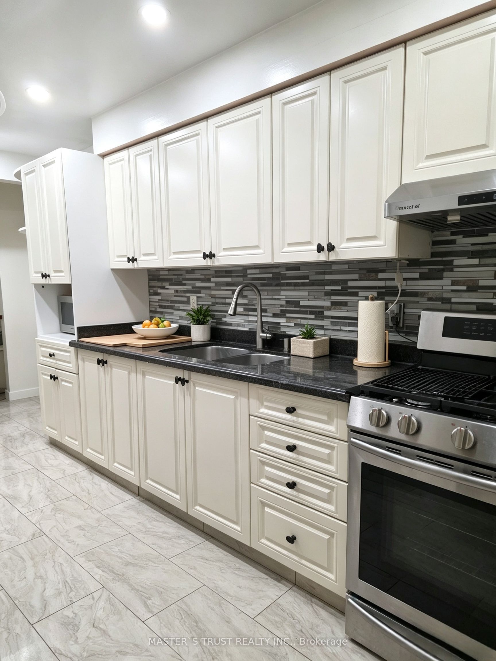 22 O'Halloran Crescent, Toronto, ON M1V 2C3 photo 5