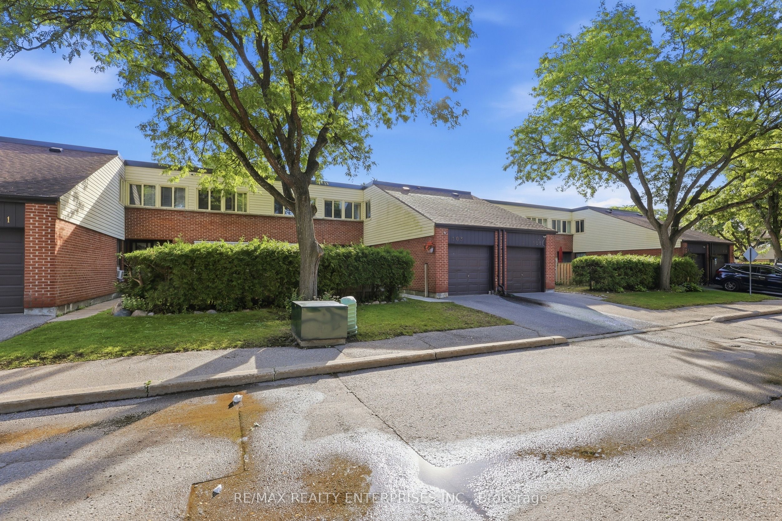 155 Glovers Road 103, Oshawa, ON L1G 7A4 photo 4