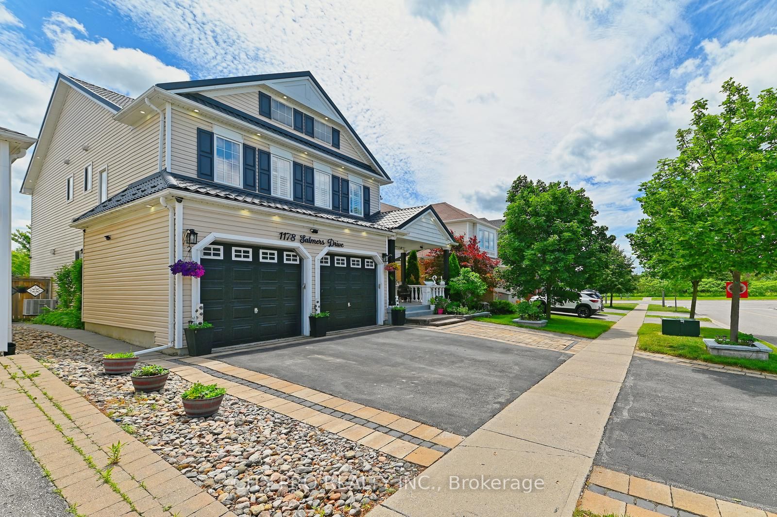 1178 Salmers Drive, Oshawa, ON L1K 0B2 photo 2