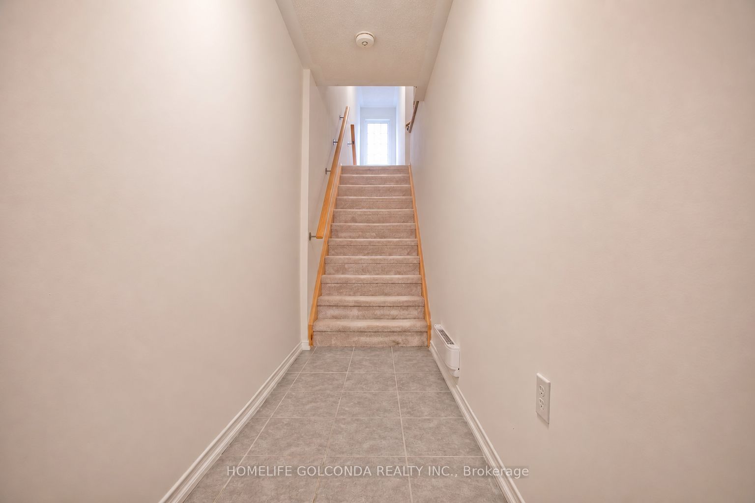 2706 Deputy Minister Path, Oshawa, ON L1L 0M7 photo 2